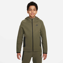 نايكي سبورتسوير تك فليس