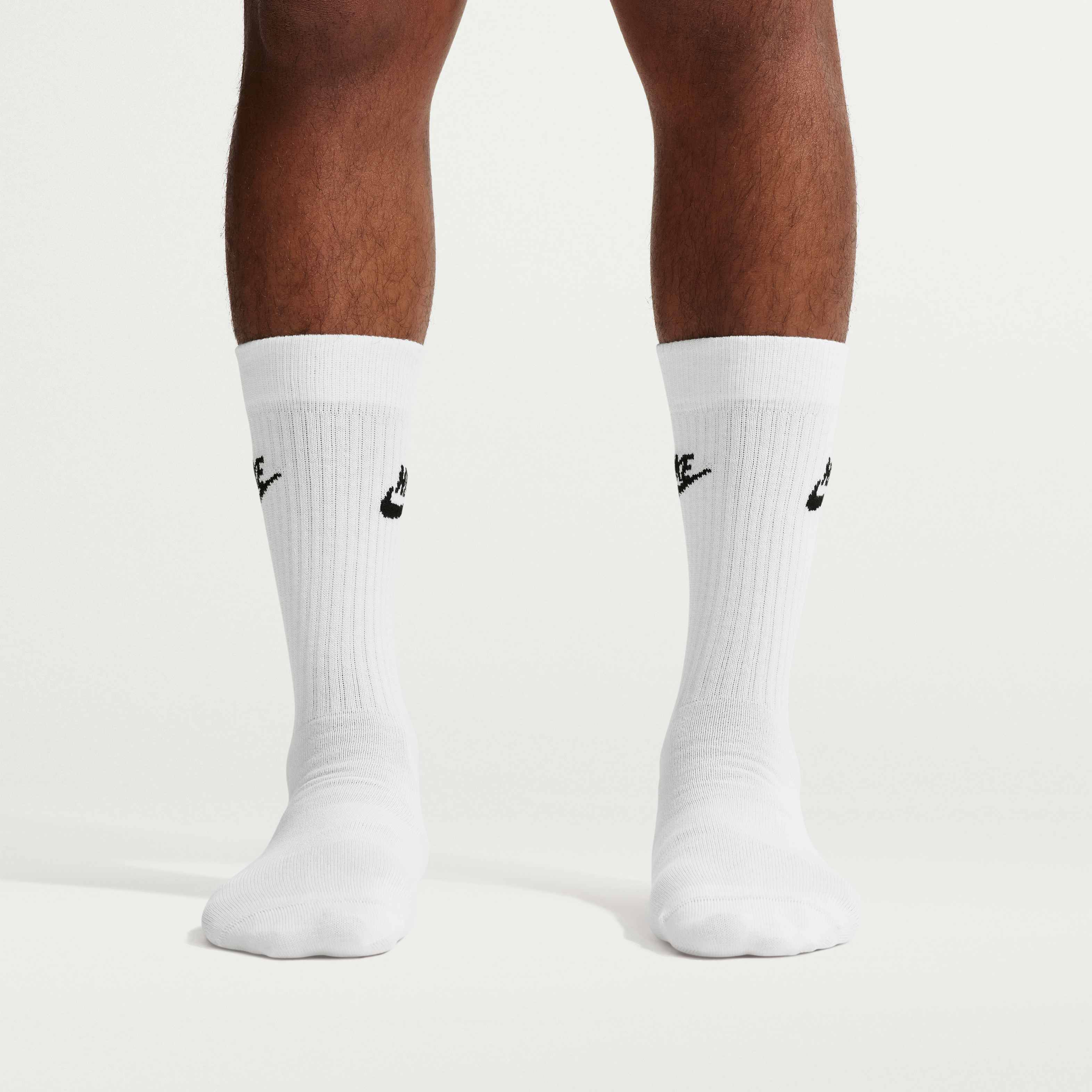 Nike Sportswear Everyday Essential image number 3