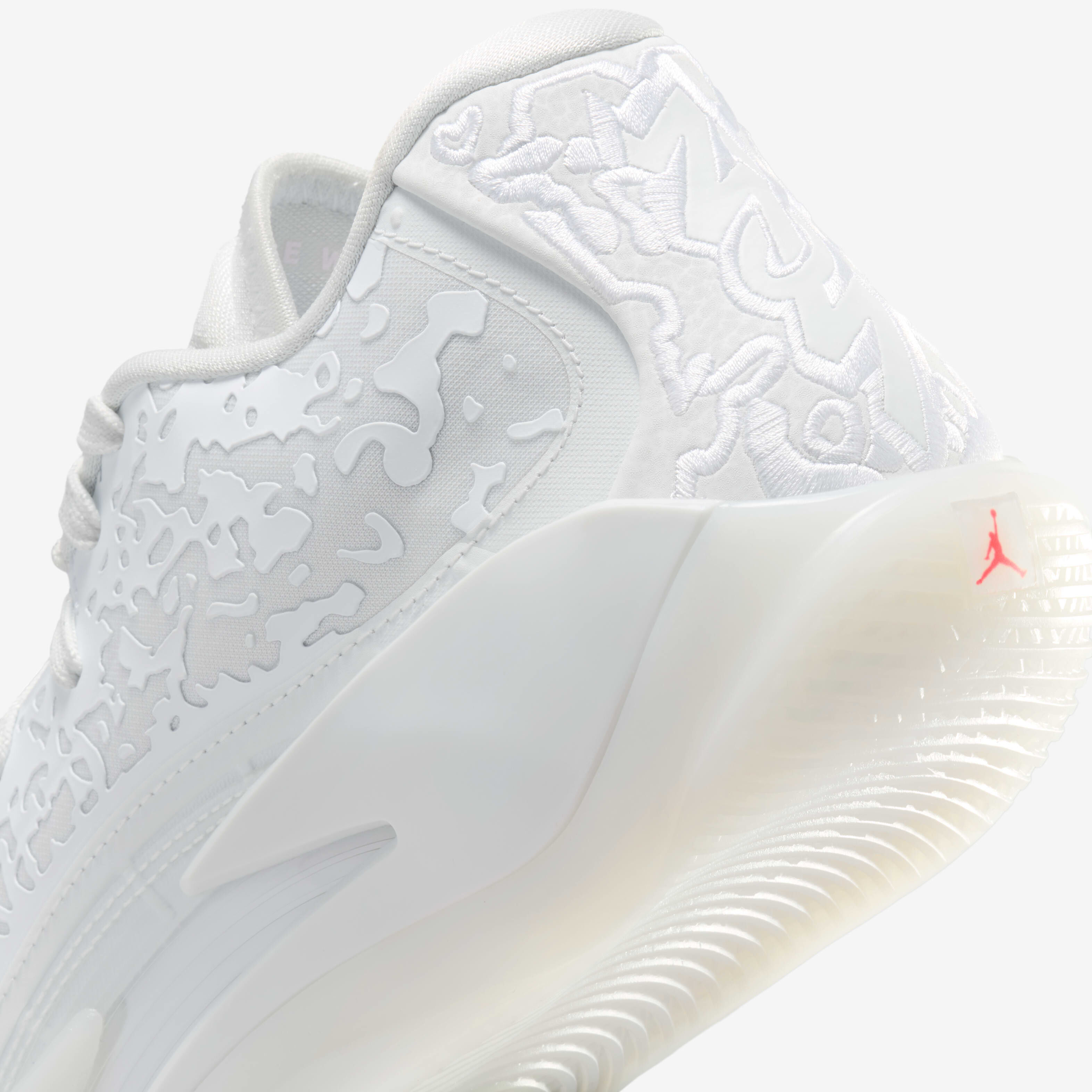 Zion 3 'Mud, Sweat and Tears' image number 7