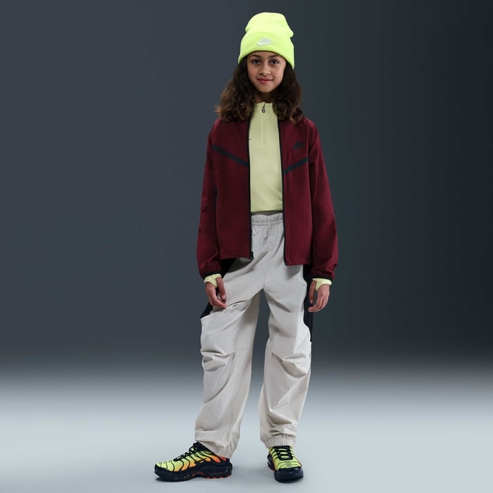 نايكي تك image number 3 نايكي تك image number 3