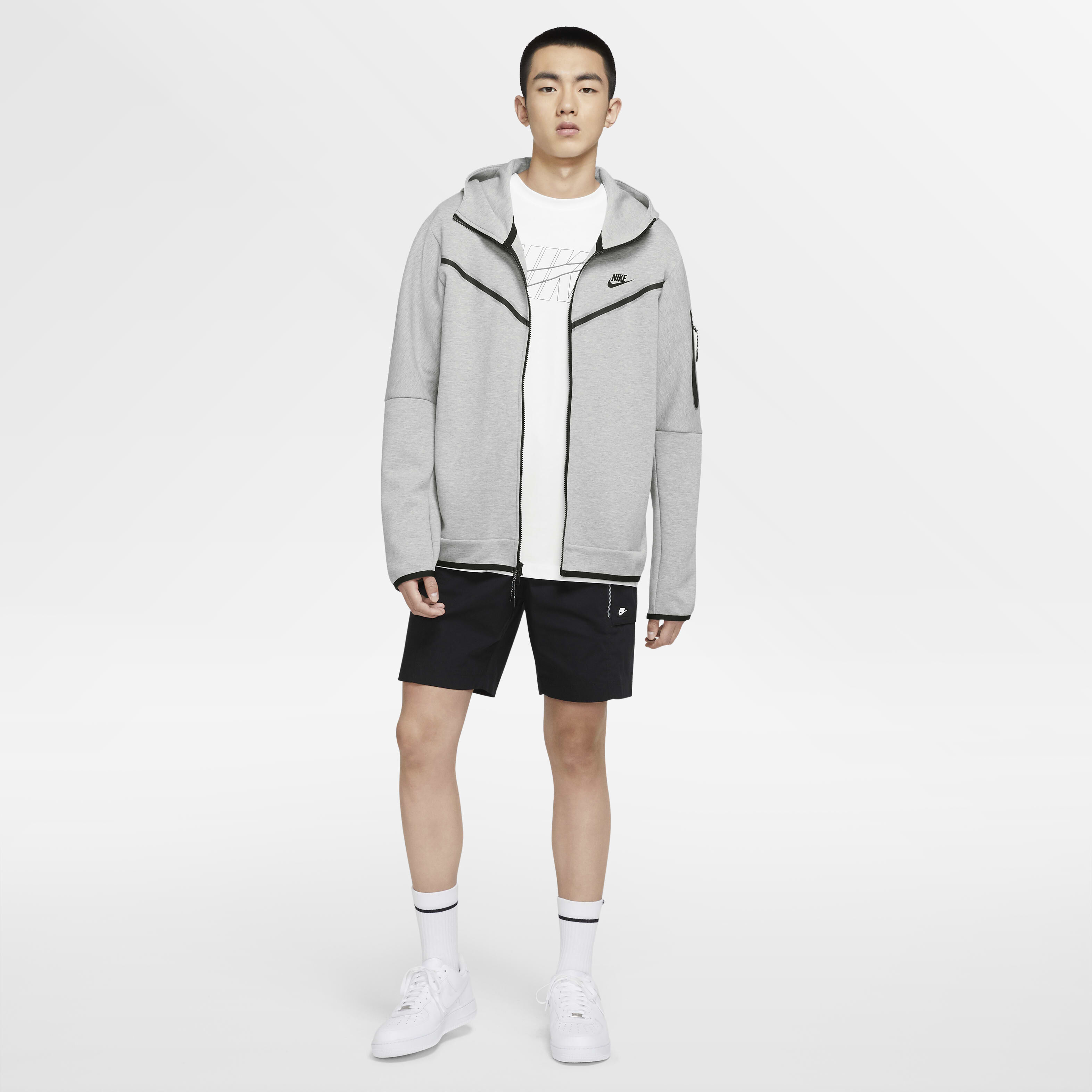 Nike Sportswear Tech Fleece image number 6
