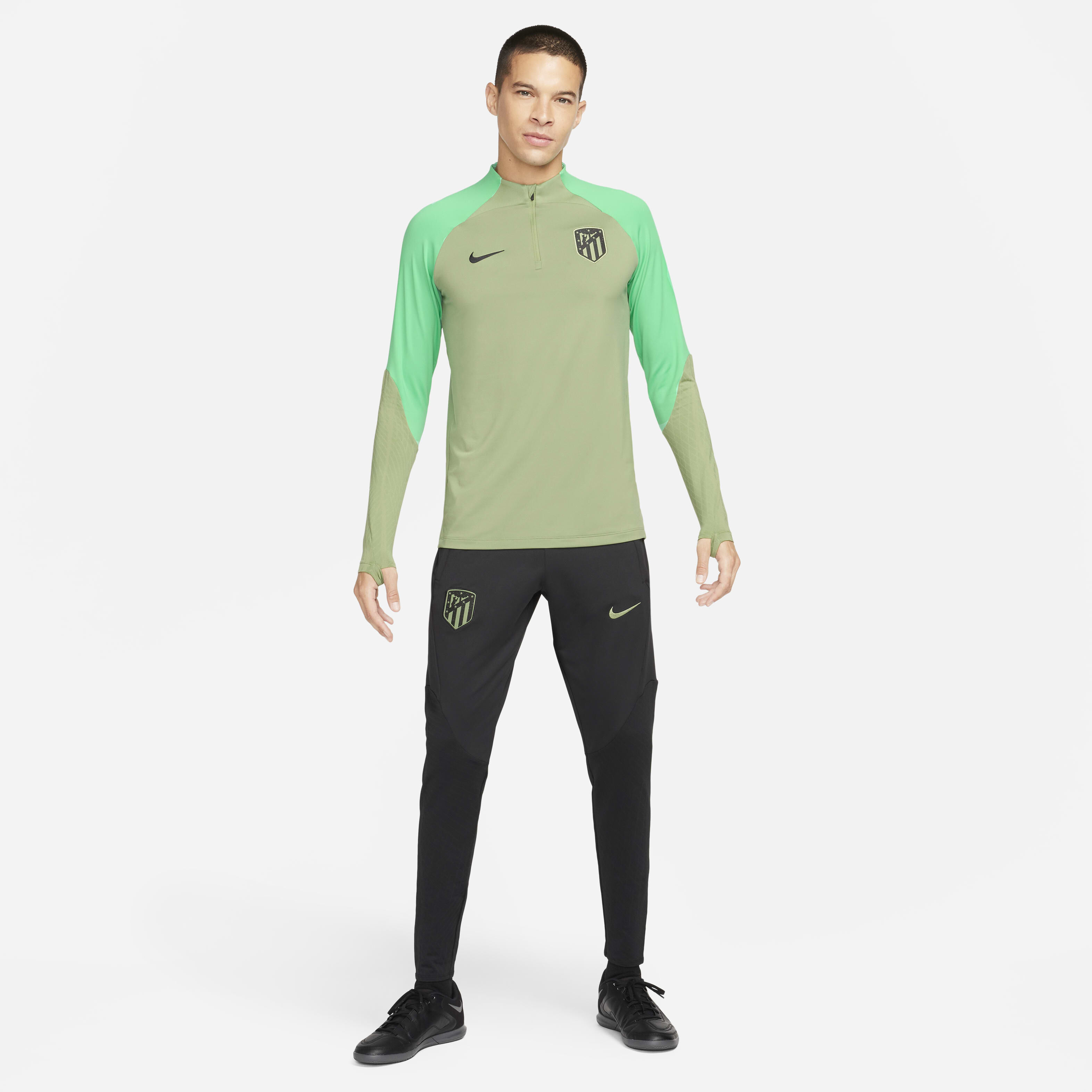 أتلتيكو دي مدريد سترايك image number 6