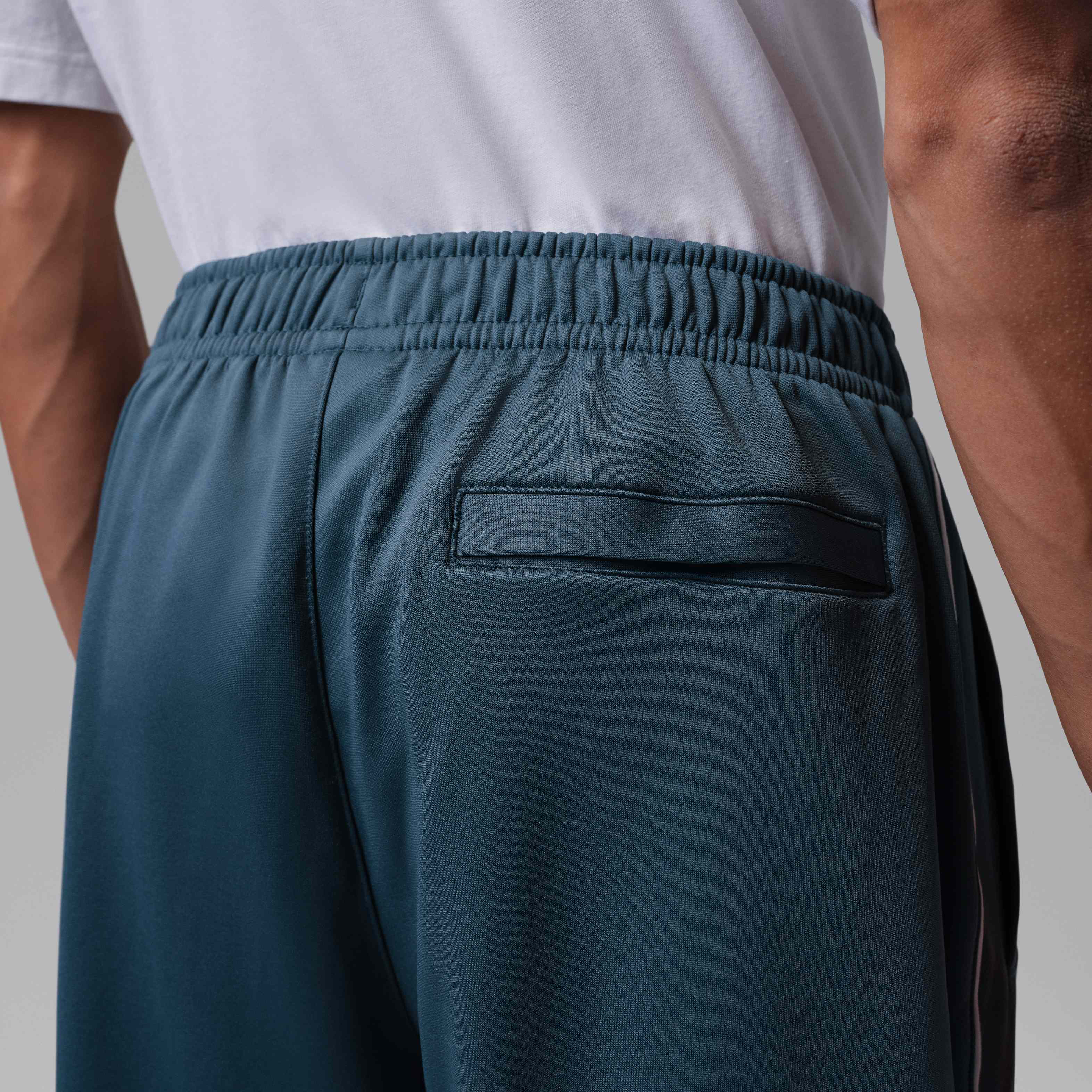 Jordan Brooklyn image number 4