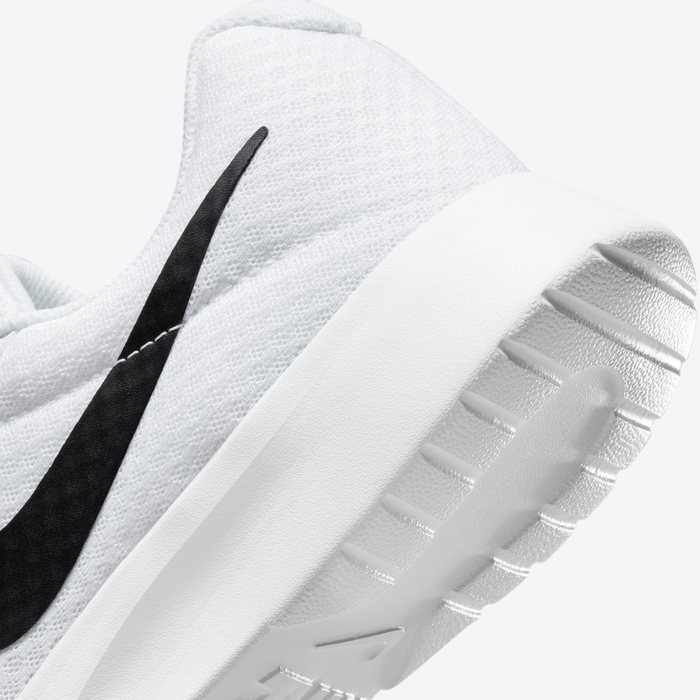 Nike Tanjun image number 8 Nike Tanjun image number 8