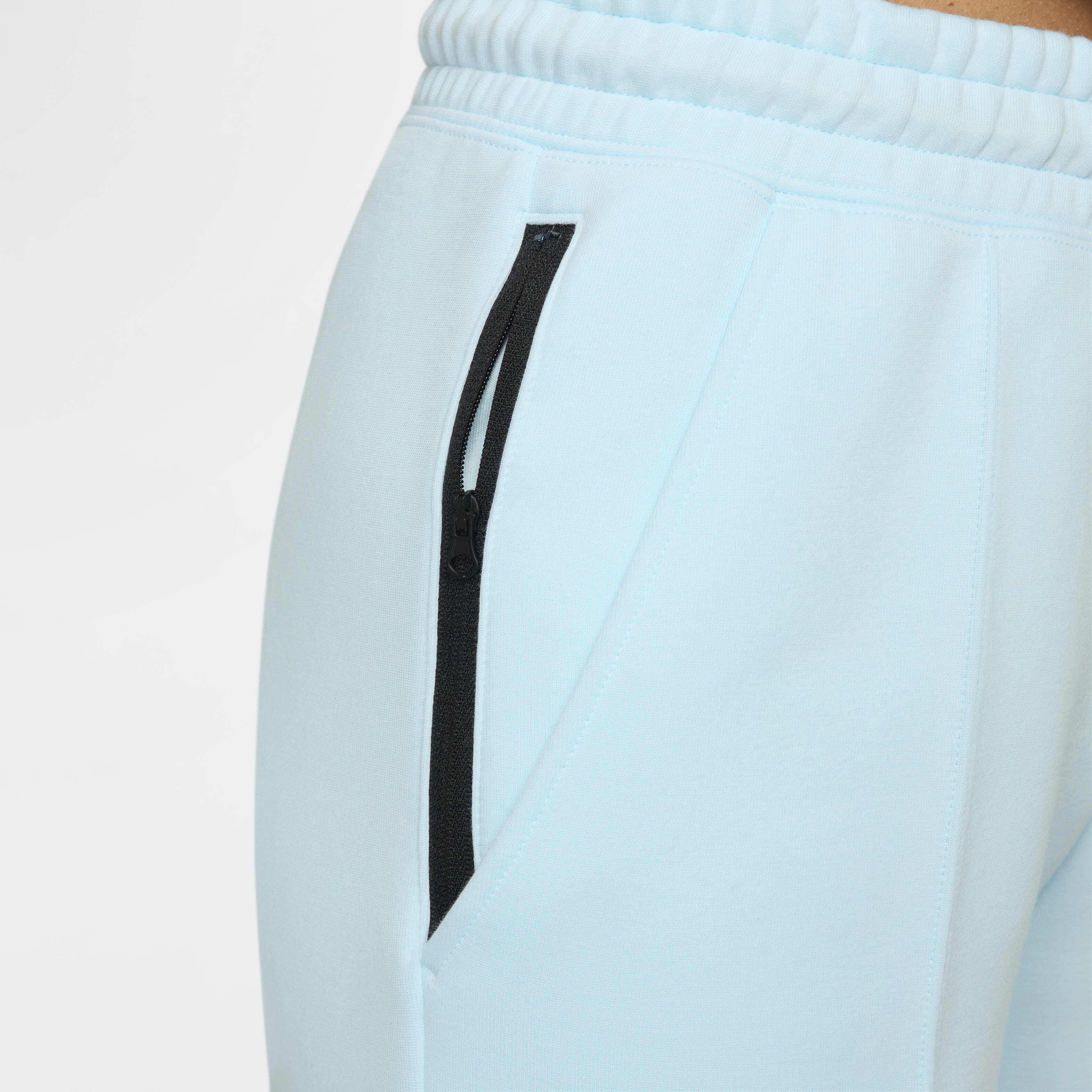 Nike Sportswear Tech Fleece image number 4