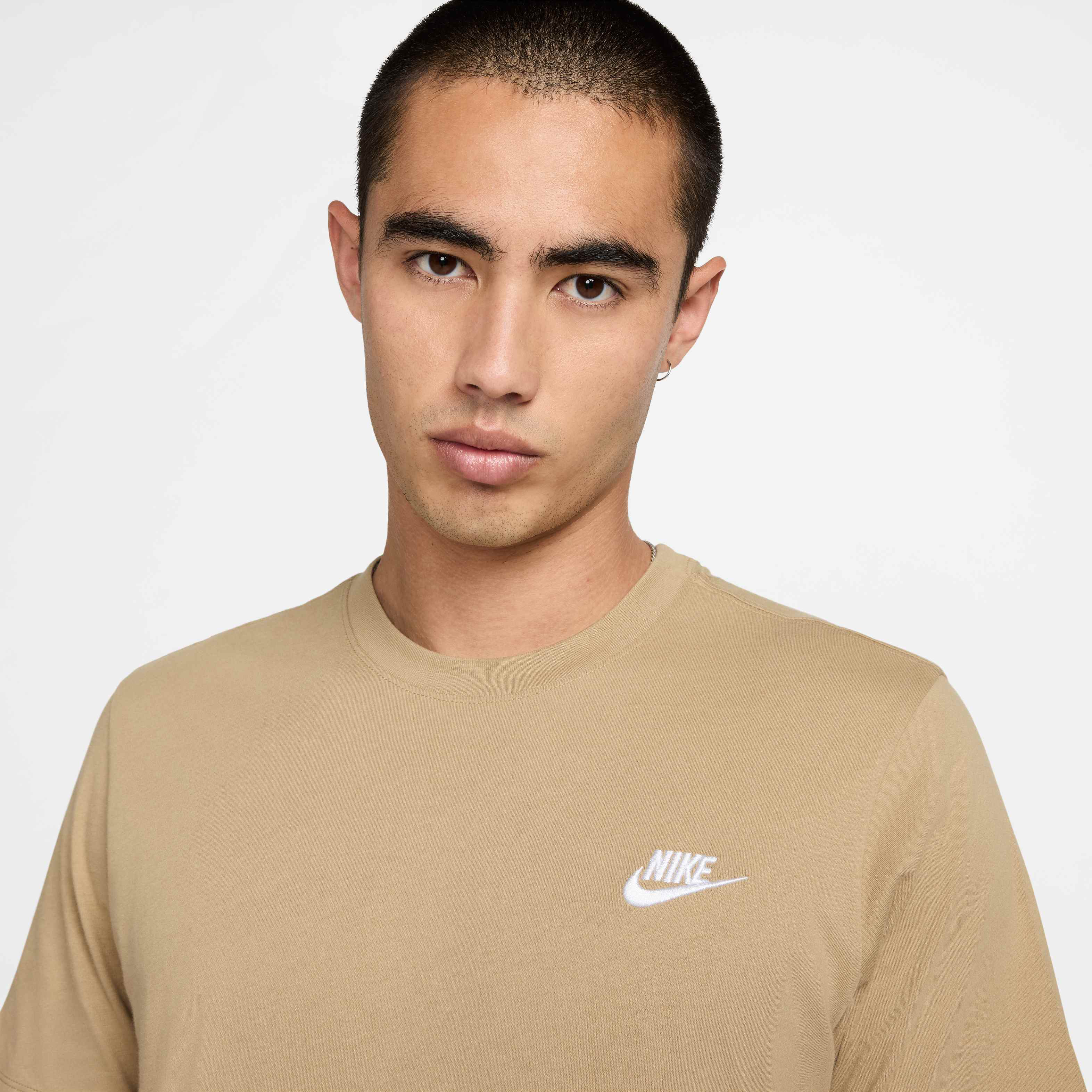 Nike Sportswear Club image number 2
