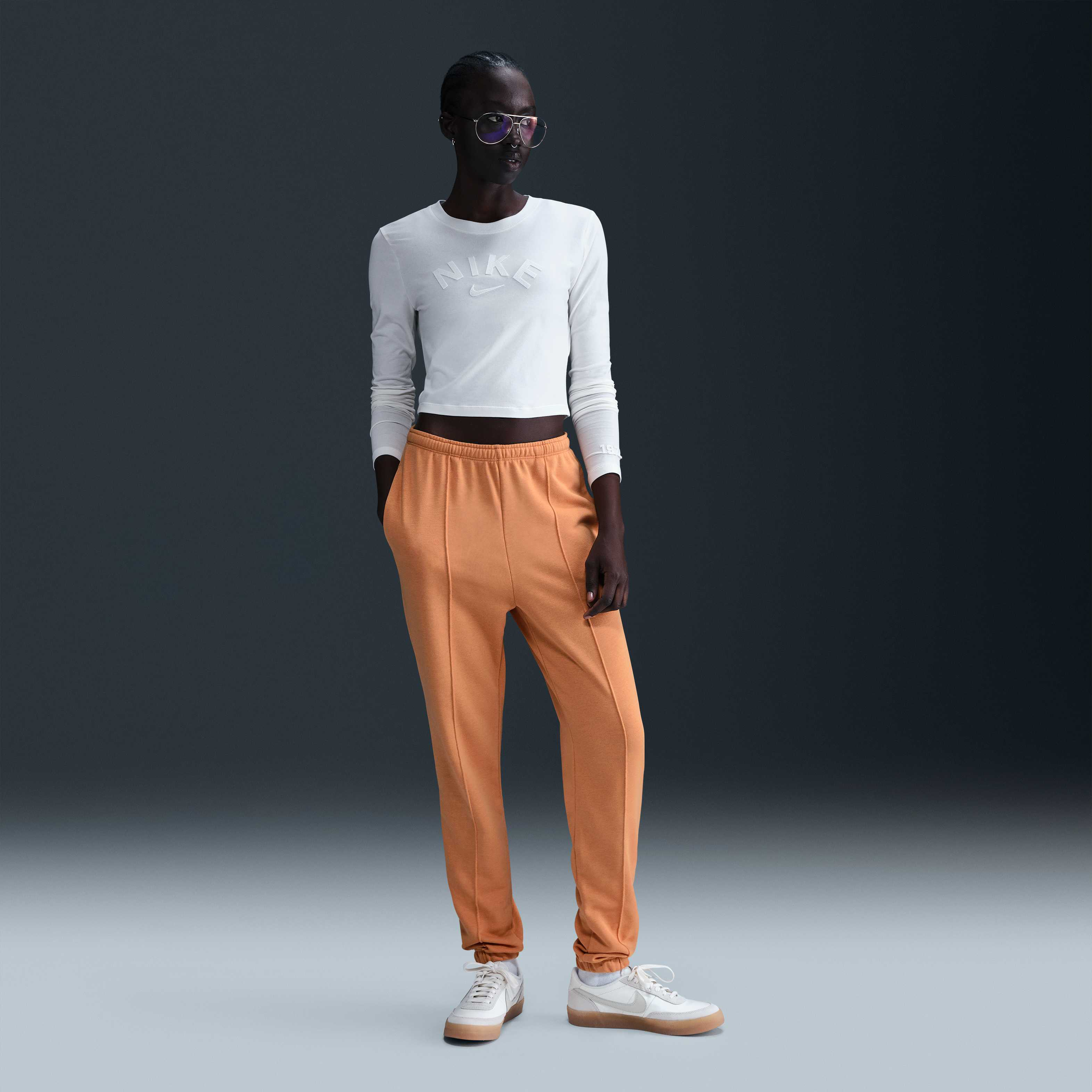 Nike Sportswear Chill Terry image number 0