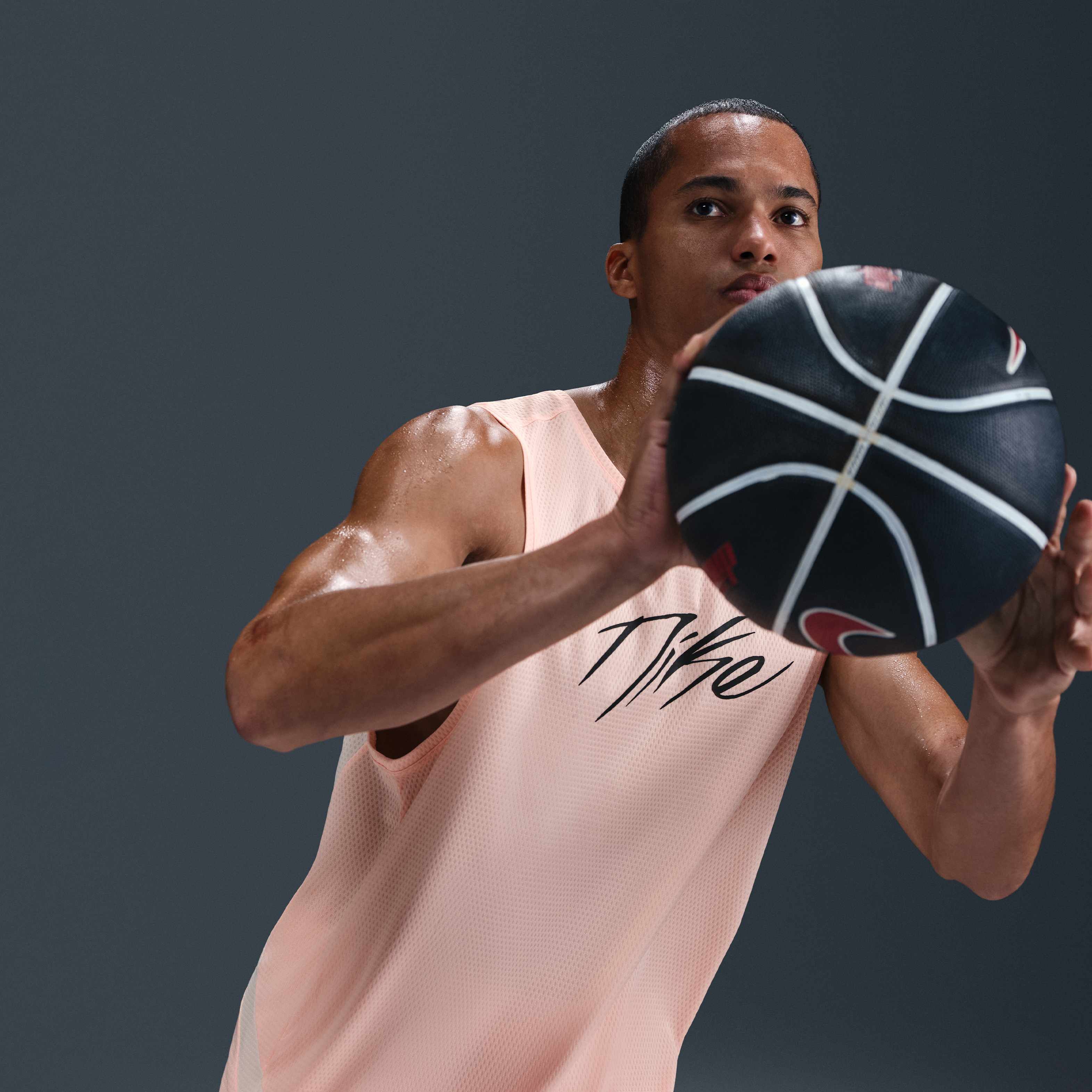 Nike Icon image number 2