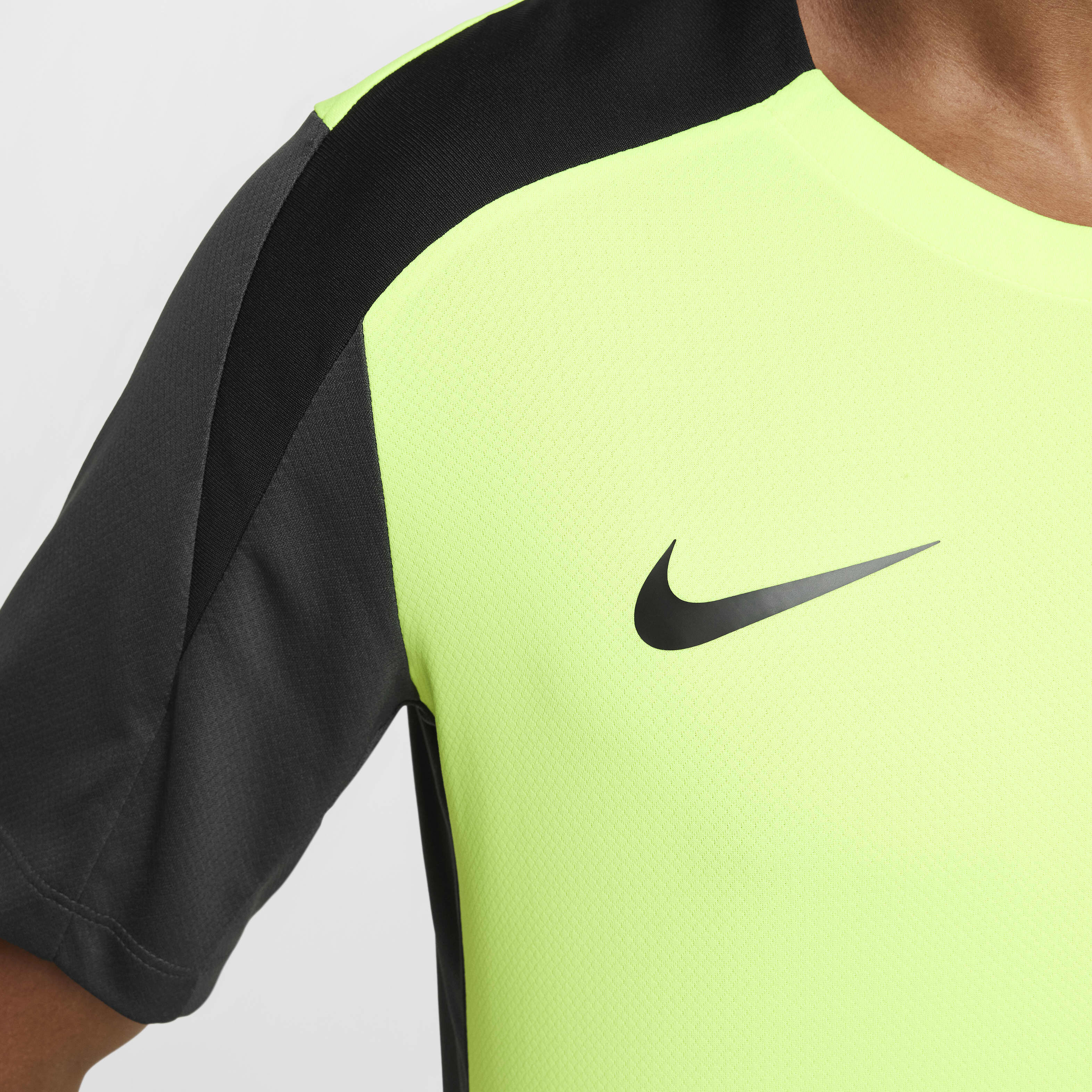 Strike nike outlet