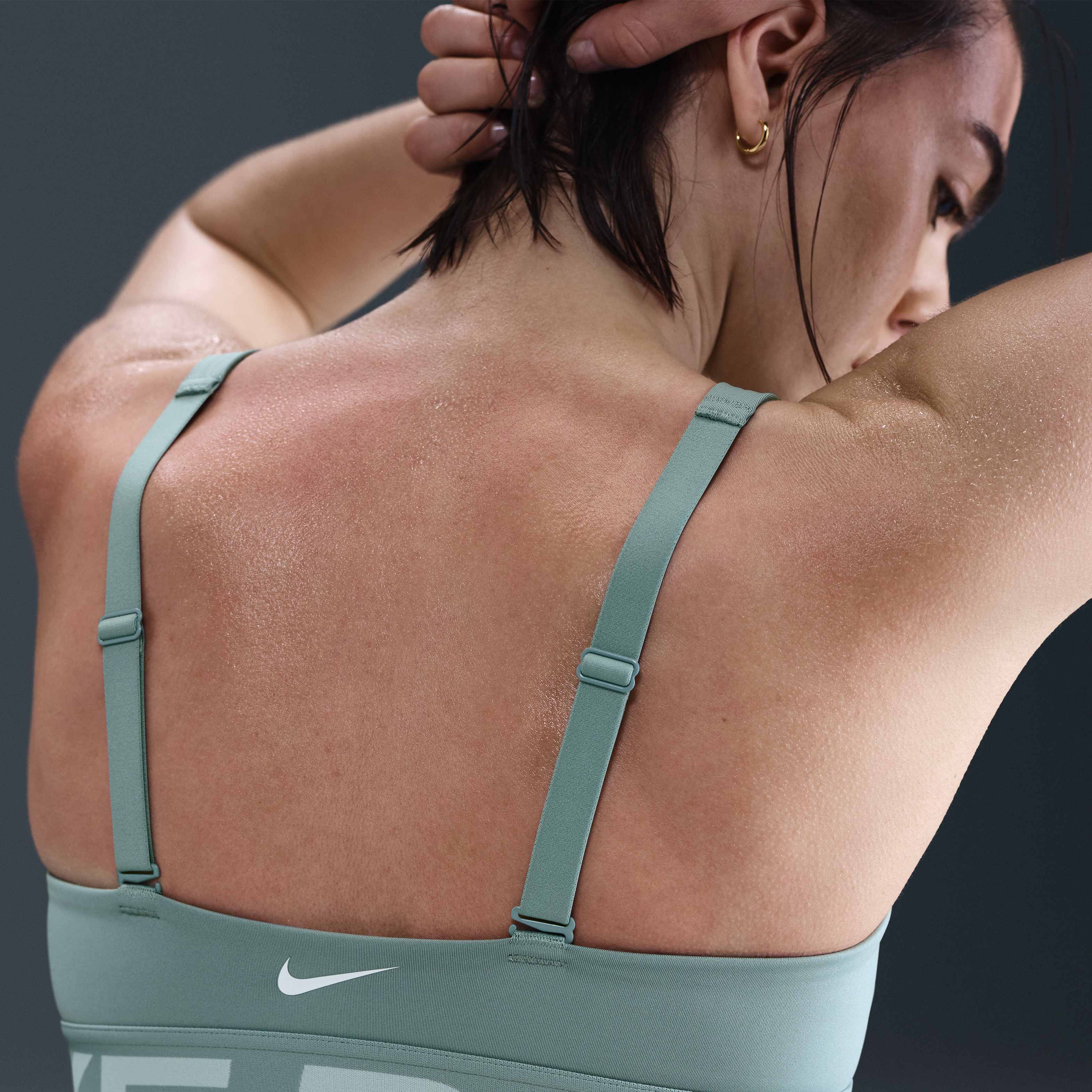 Nike Pro Indy Plunge image number 1
