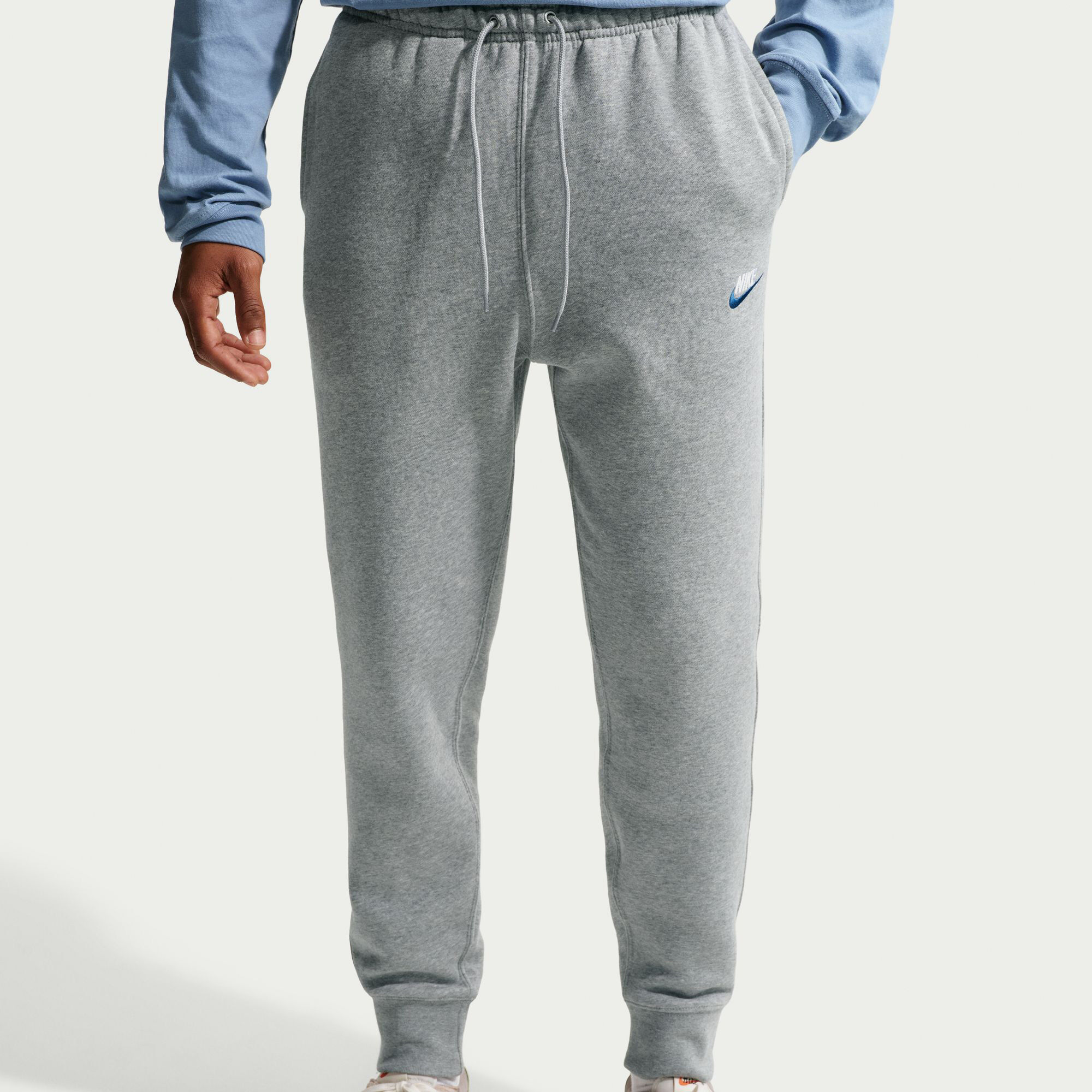 Nike Sportswear Club image number 2