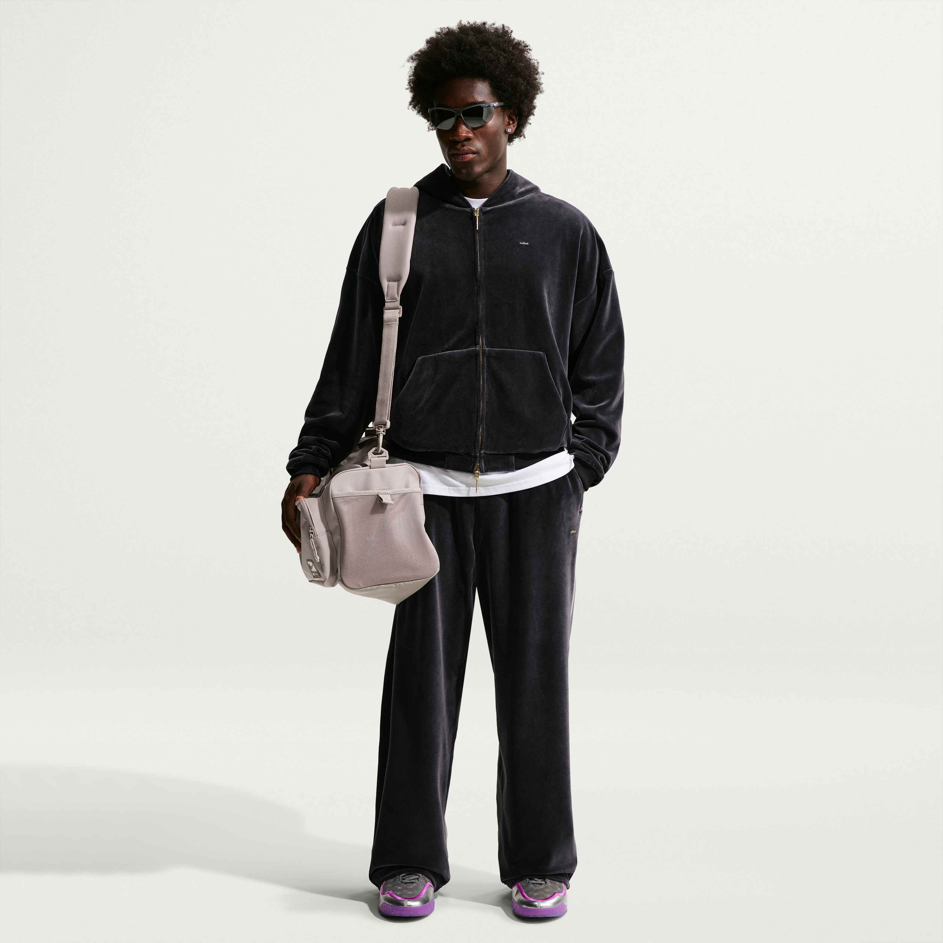 LeBron image number 0