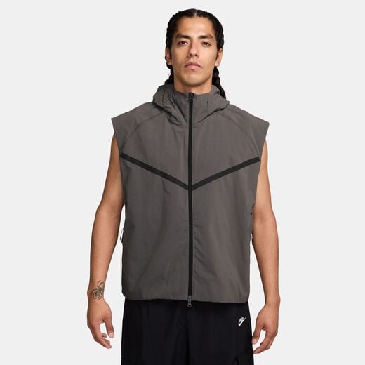 New In-Nike, Nike Tech, Men's Dri-FIT Woven Windrunner Gilet