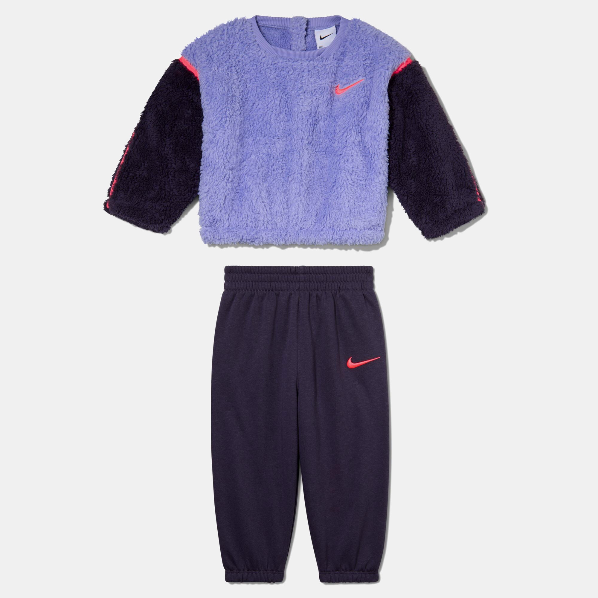 Nike image number 0