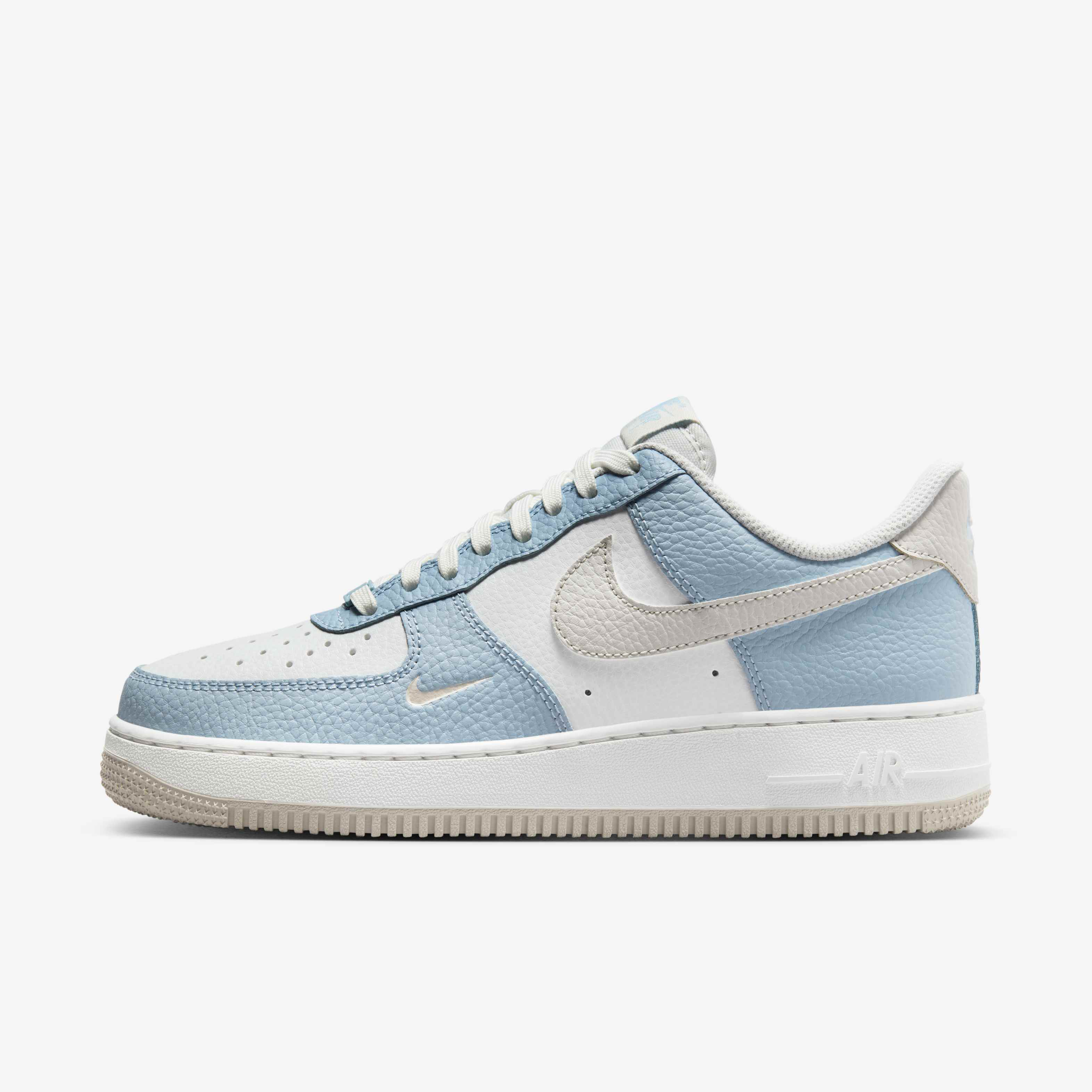 Nike Air Force 1 '07 image number 0