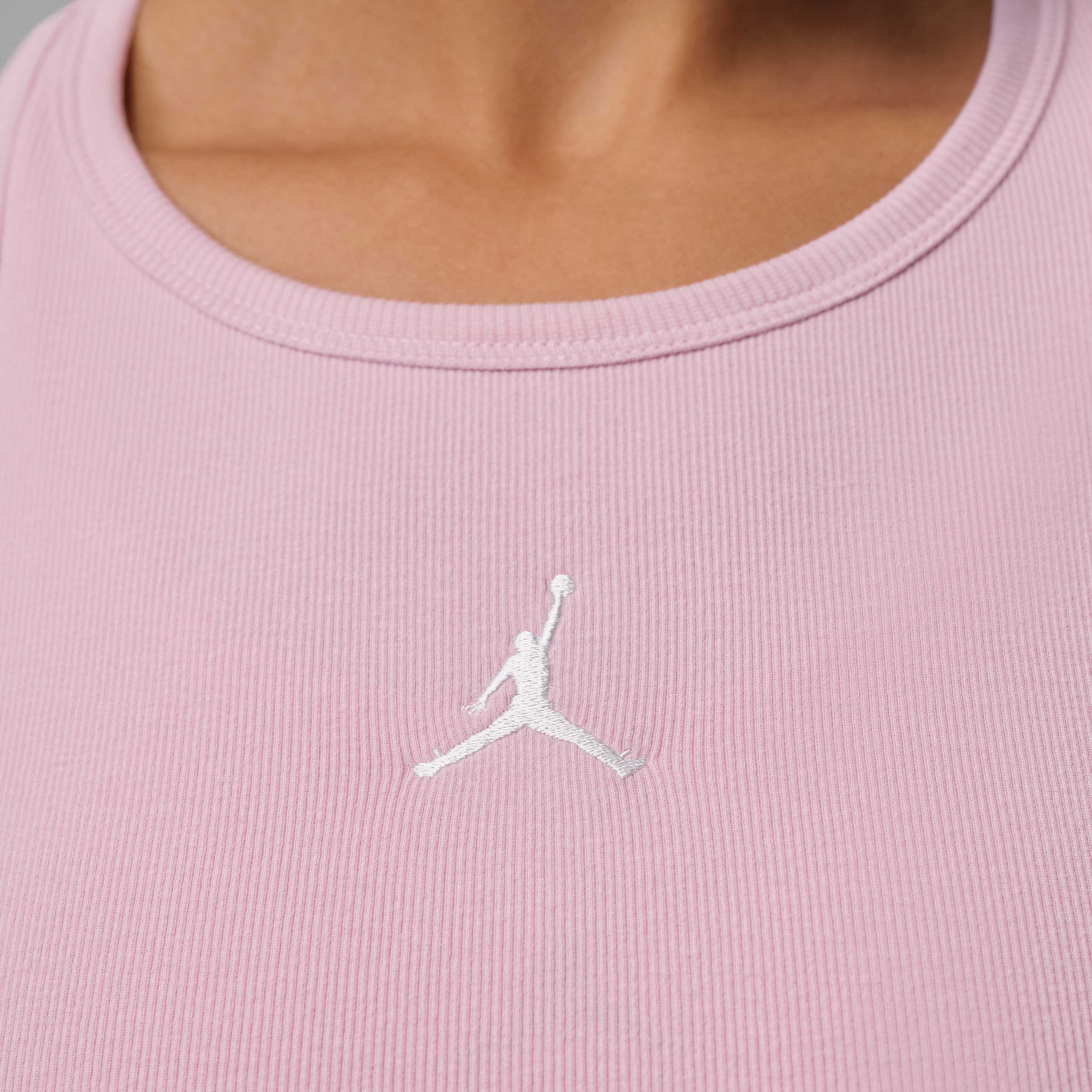 Jordan Essentials image number 3