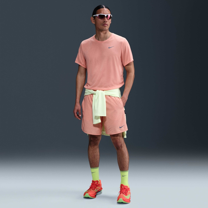 Nike Miler Breathe image number 3 Nike Miler Breathe image number 3