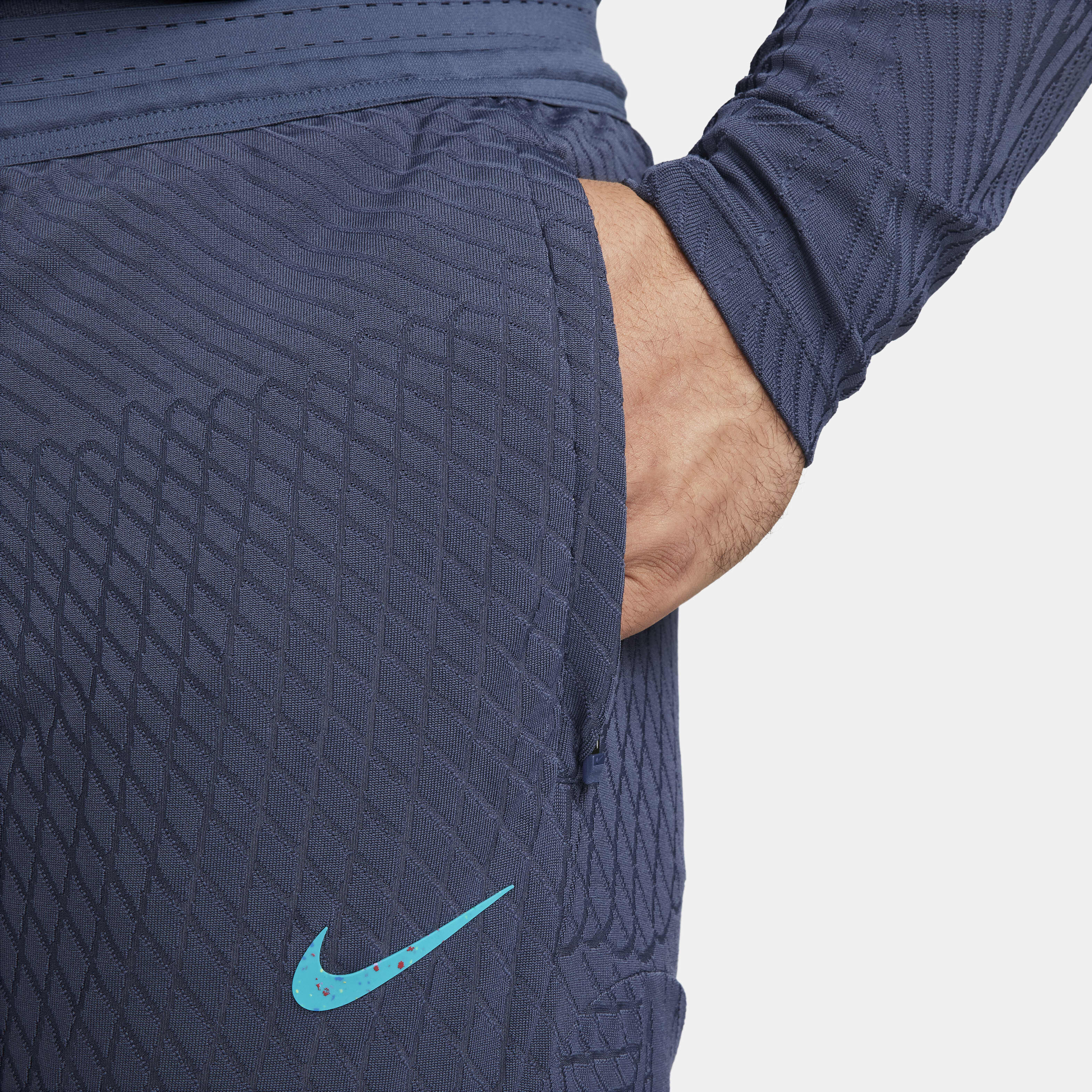 F.C. Barcelona Strike Elite Third image number 11