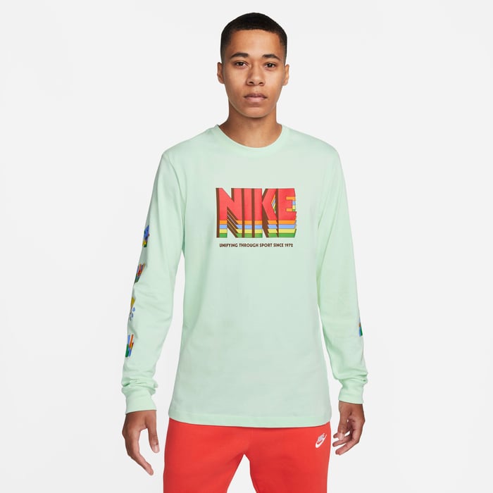 نايكي سبورتسوير image number 0 نايكي سبورتسوير image number 0