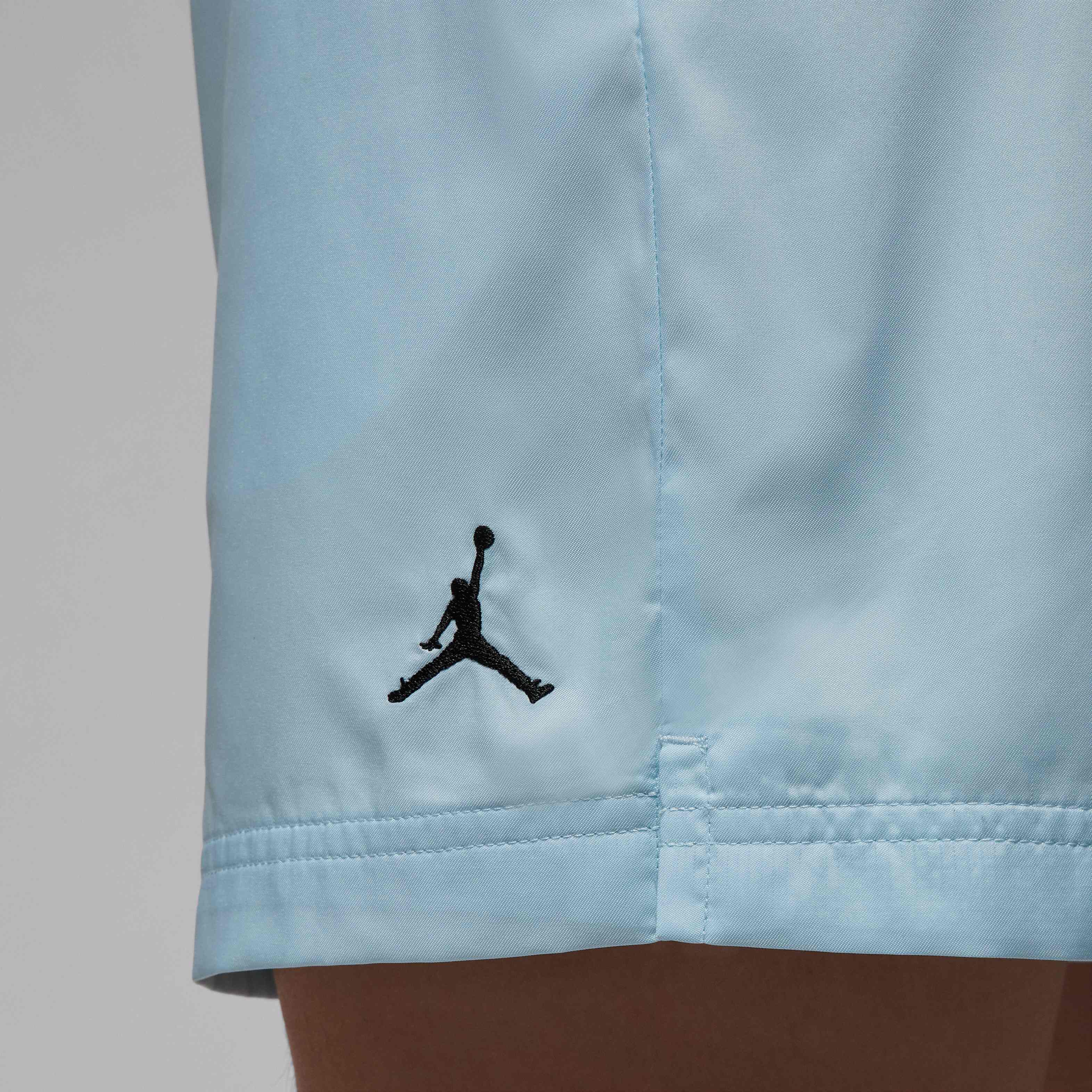 Jordan Essentials image number 6