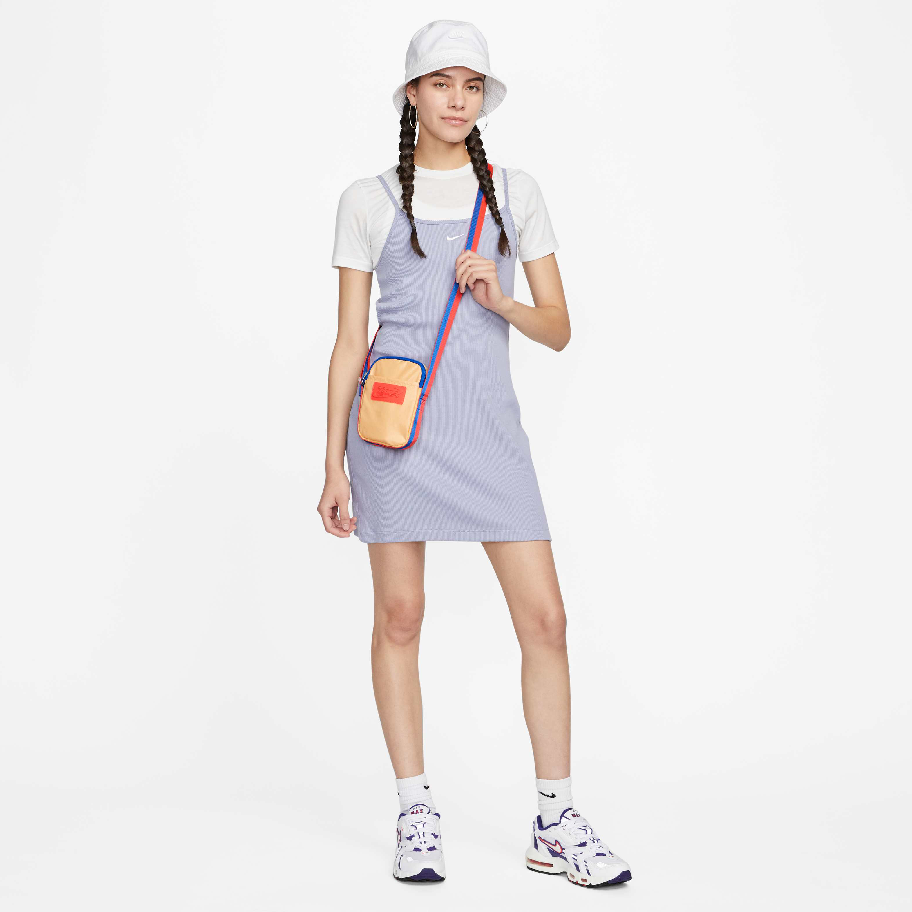 Nike Heritage image number 7