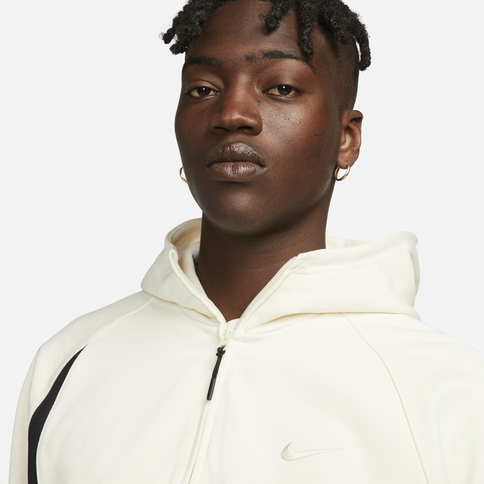 Nike Swoosh image number 2 Nike Swoosh image number 2