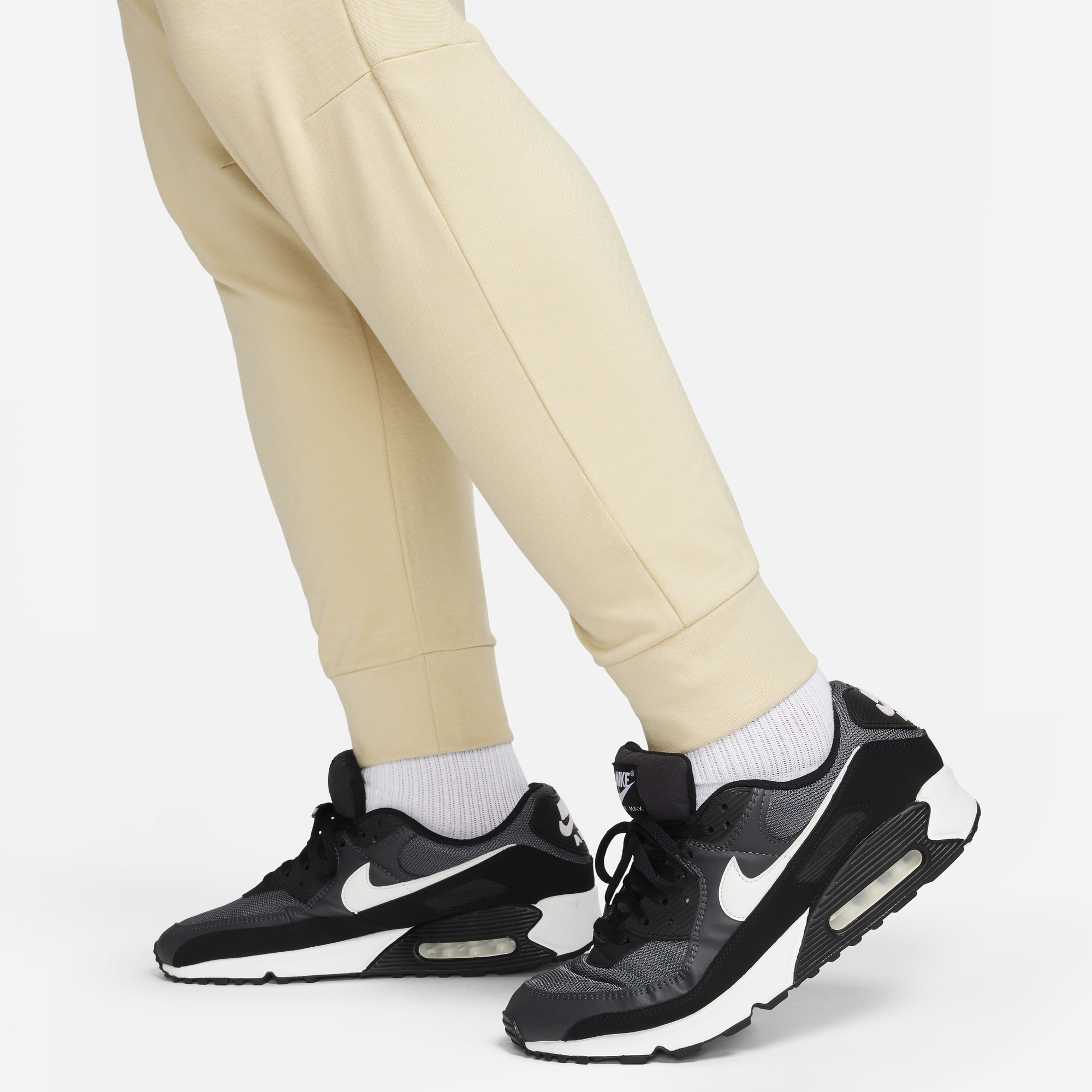 Nike tech fleece hot sale slim fit joggers