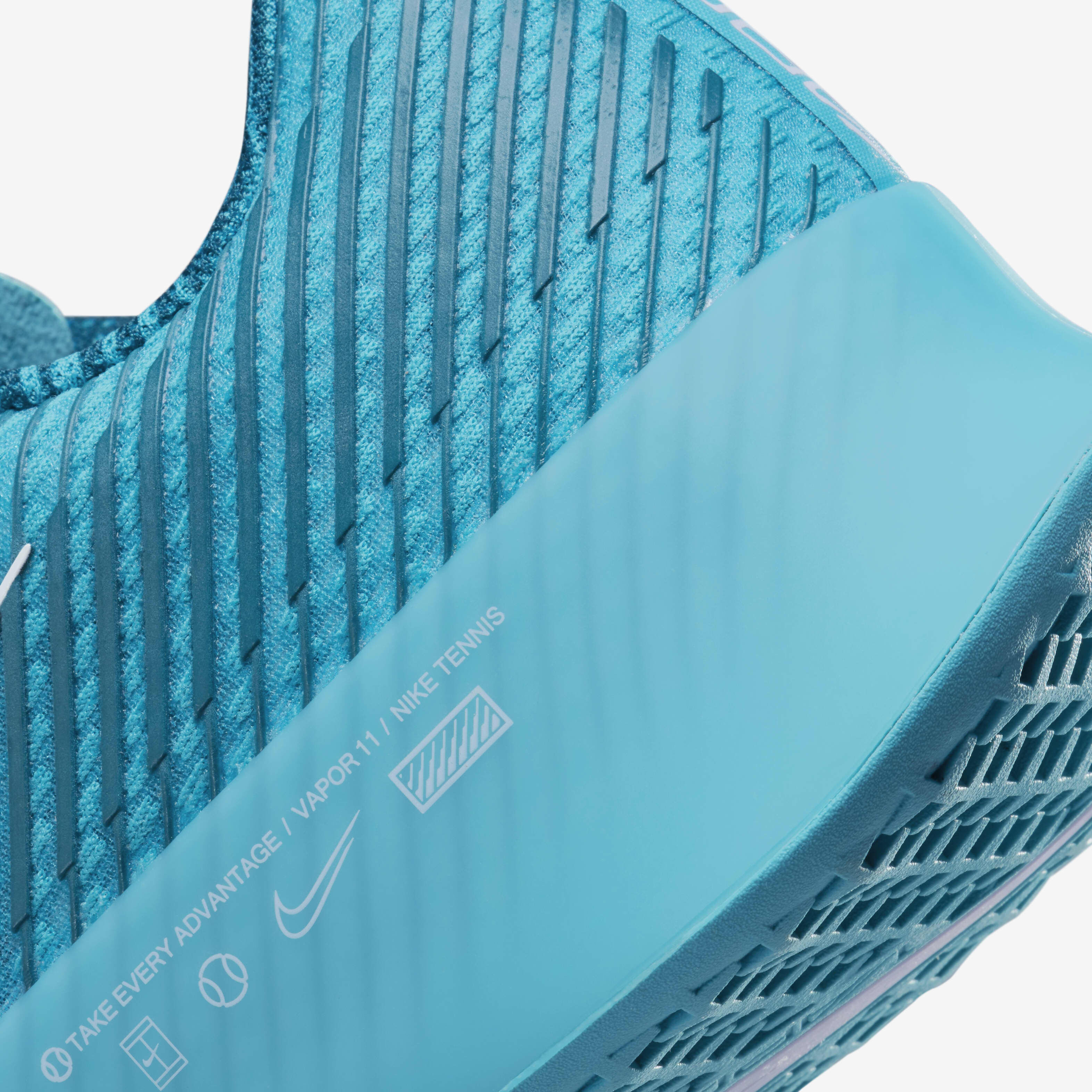 نايكي كورت اير زووم فيبور 11 image number 7