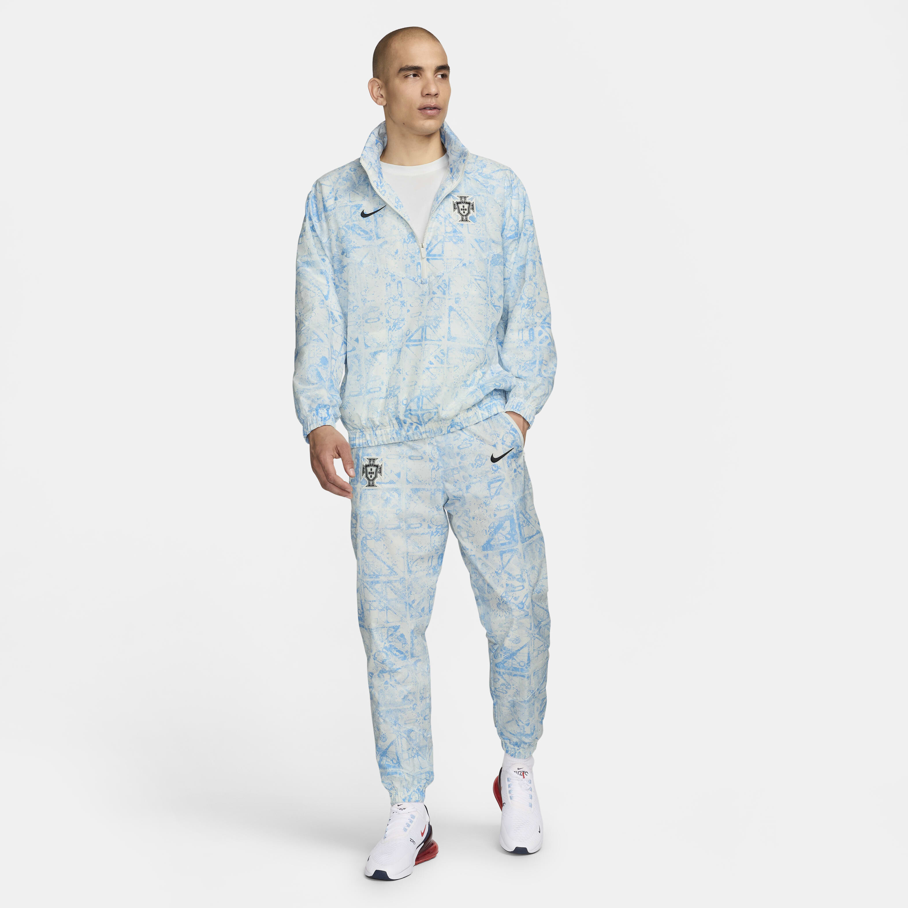 NIKE 2018 ポルトガル代表 ウーブン オーセンティックウインドランナー NIKE 2018 ポルトガル代表 ウーブン オーセンティックウインド