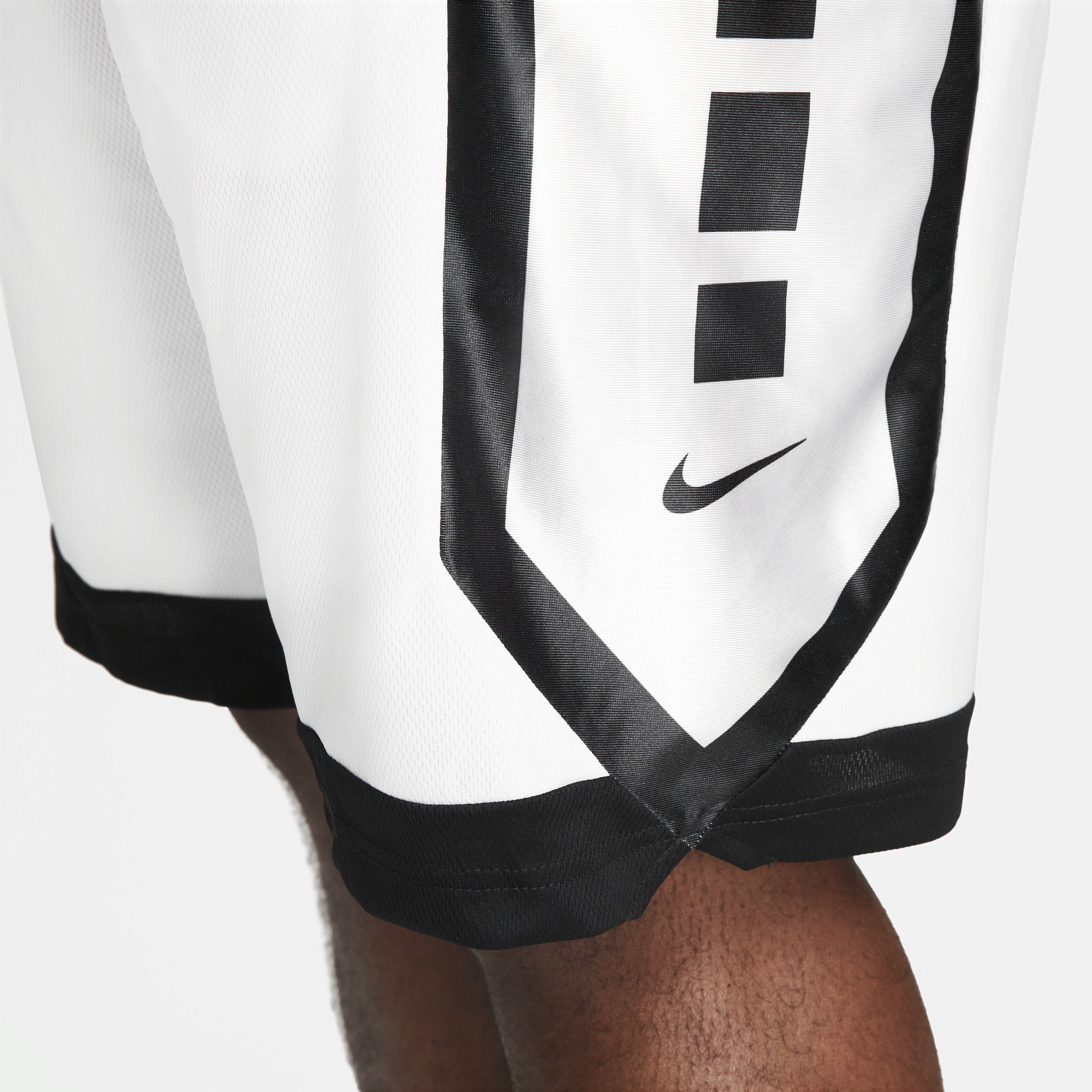 Black nike clearance basketball shorts