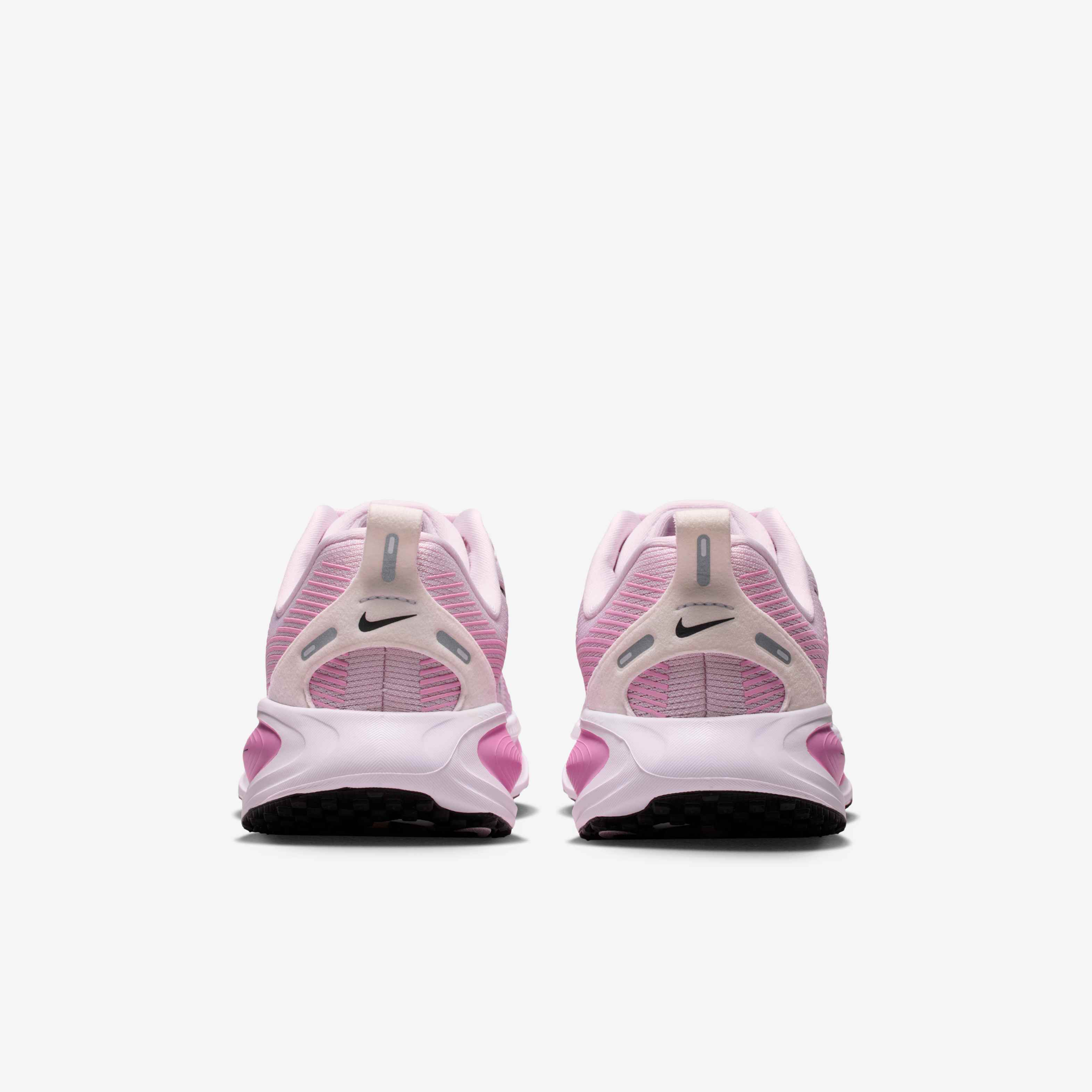 Nike Vomero 18 image number 5