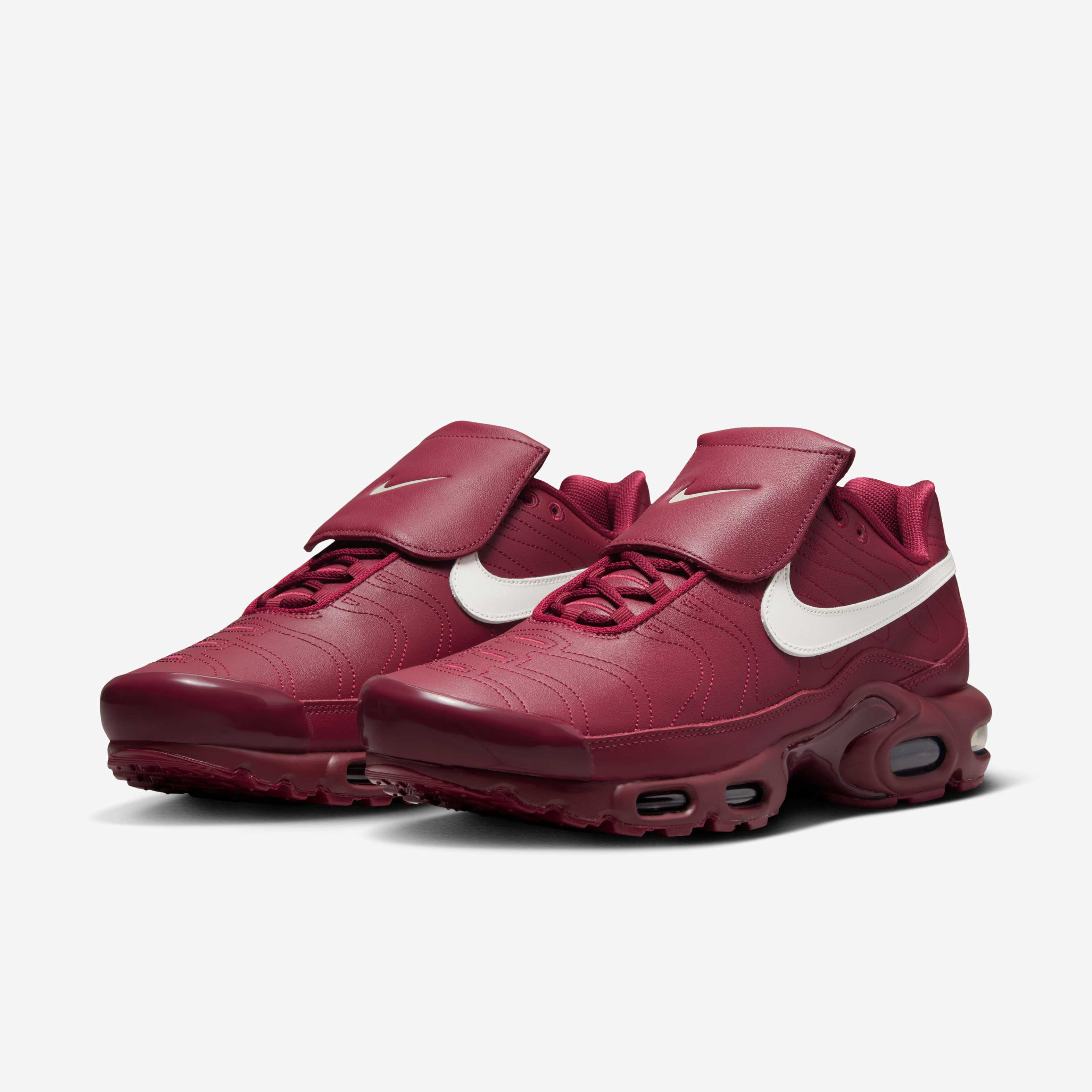 Nike Air Max Plus image number 4
