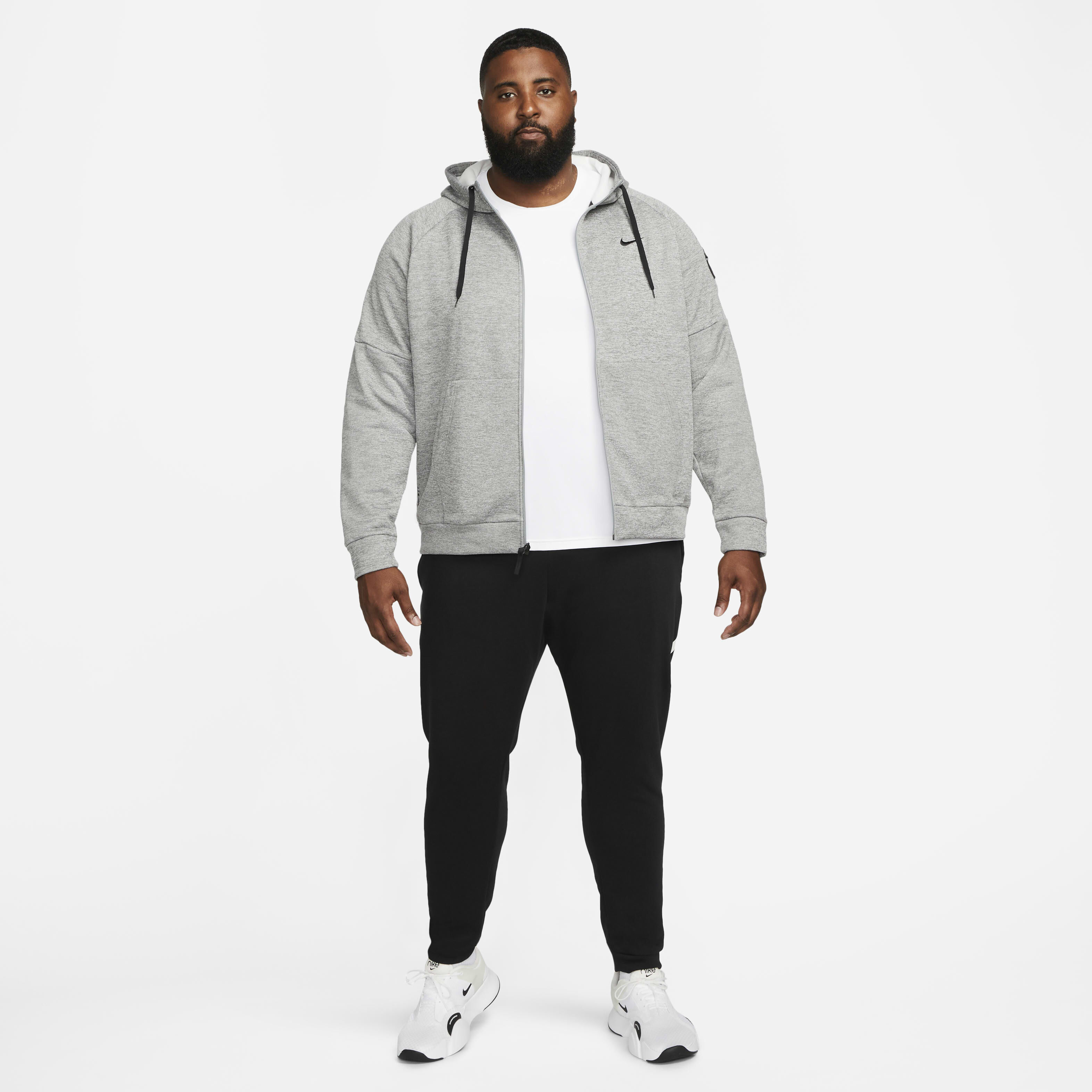 Nike Therma image number 13