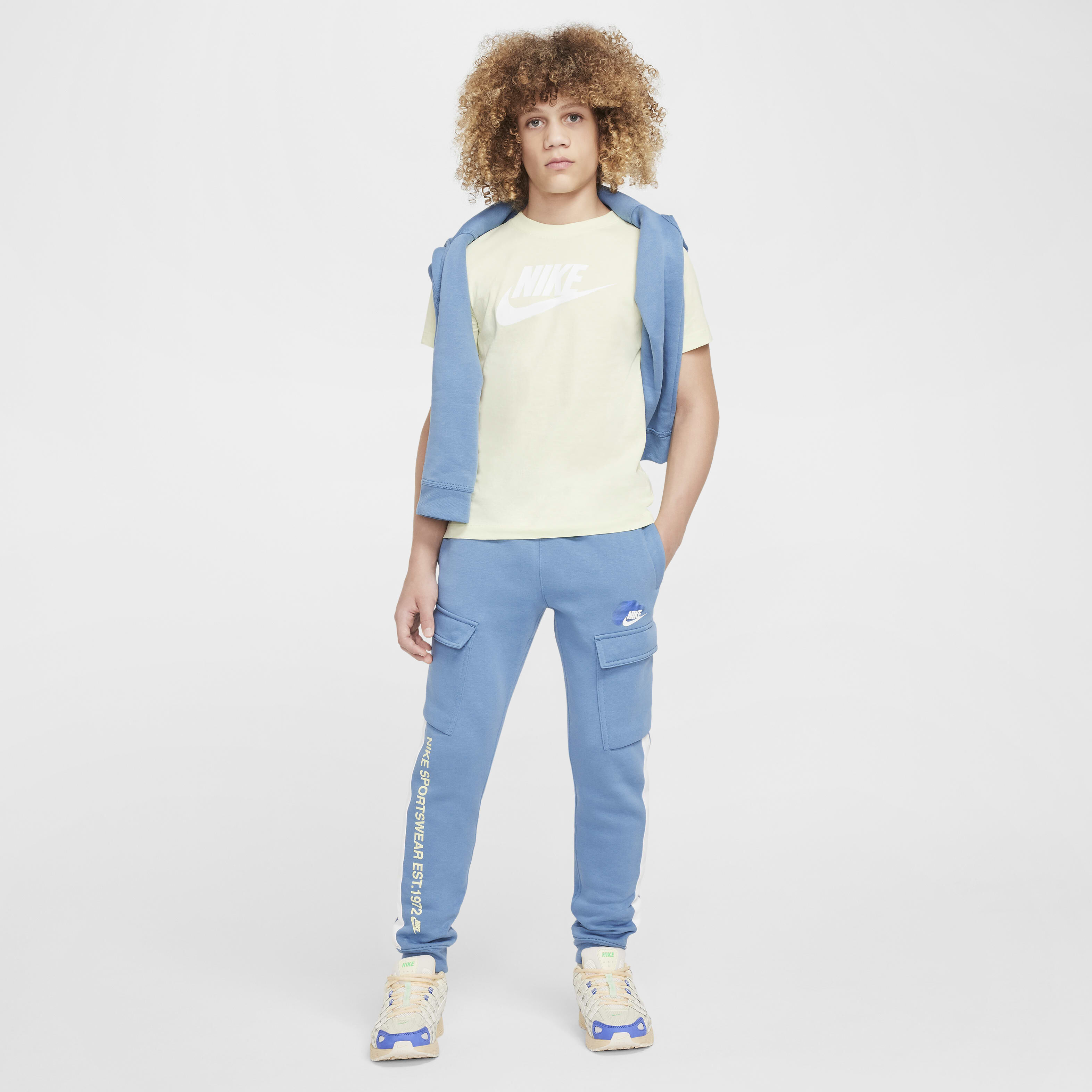 Nike Sportswear Standard Issue image number 5