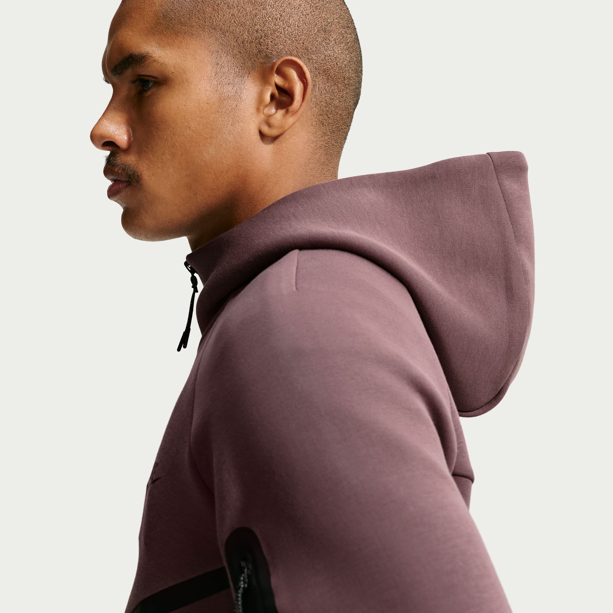 Nike Tech image number 4
