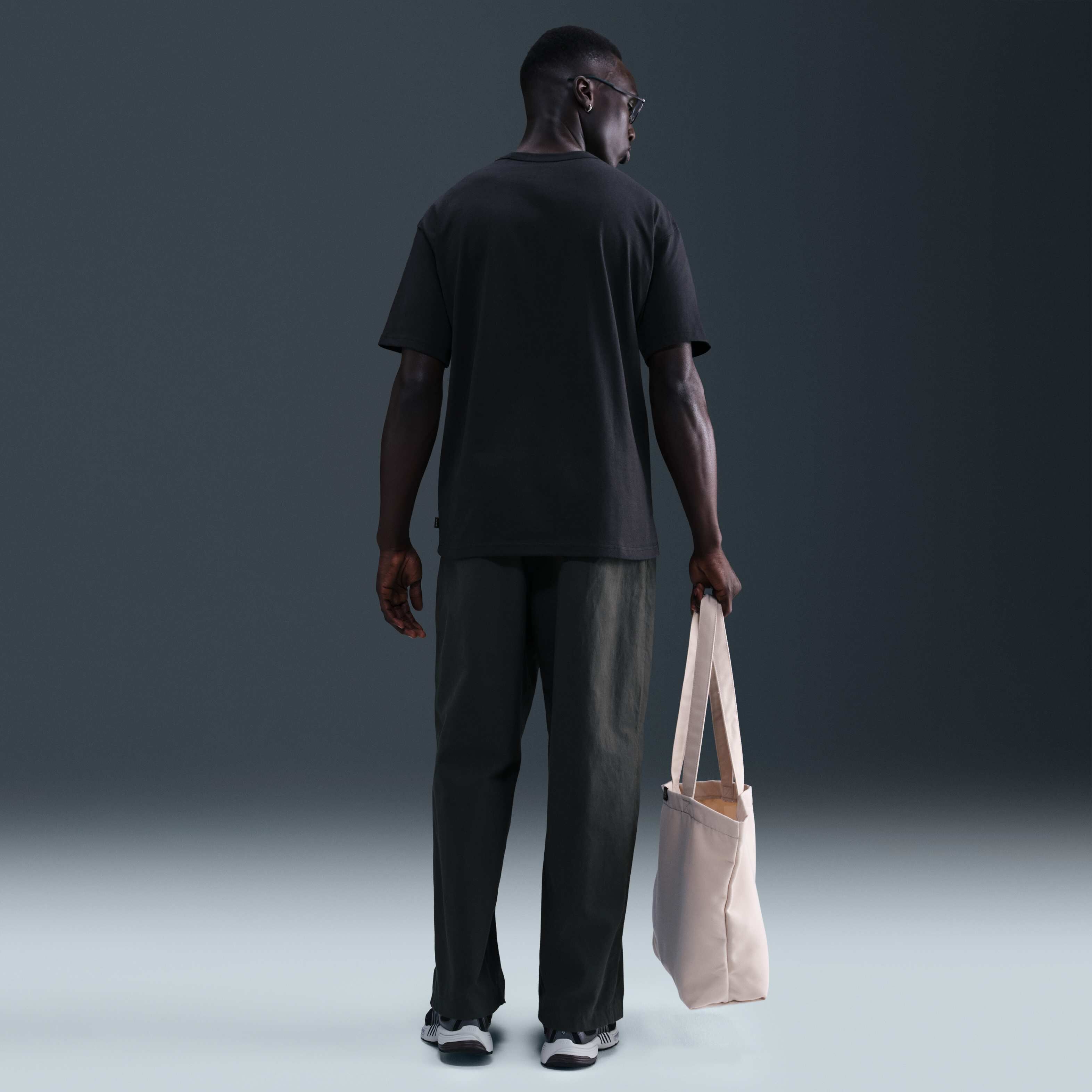 نايكي سبورتسوير بريميوم ايسنشالز image number 4