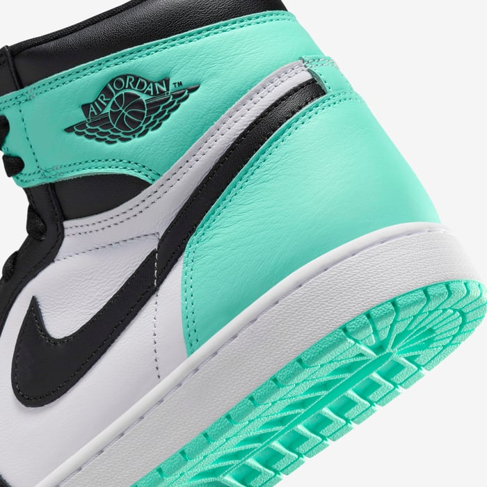 Air Jordan 1 Retro High OG image number 7 Air Jordan 1 Retro High OG image number 7