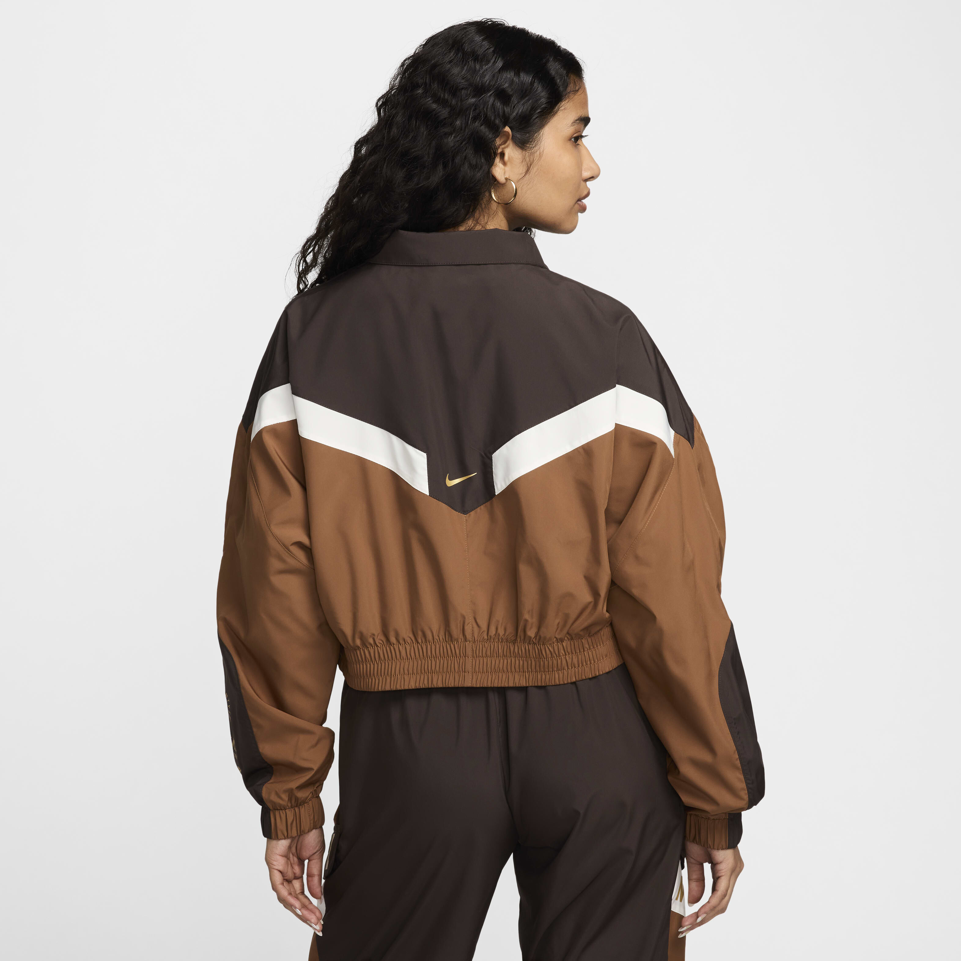 نايكي سبورتسوير image number 1