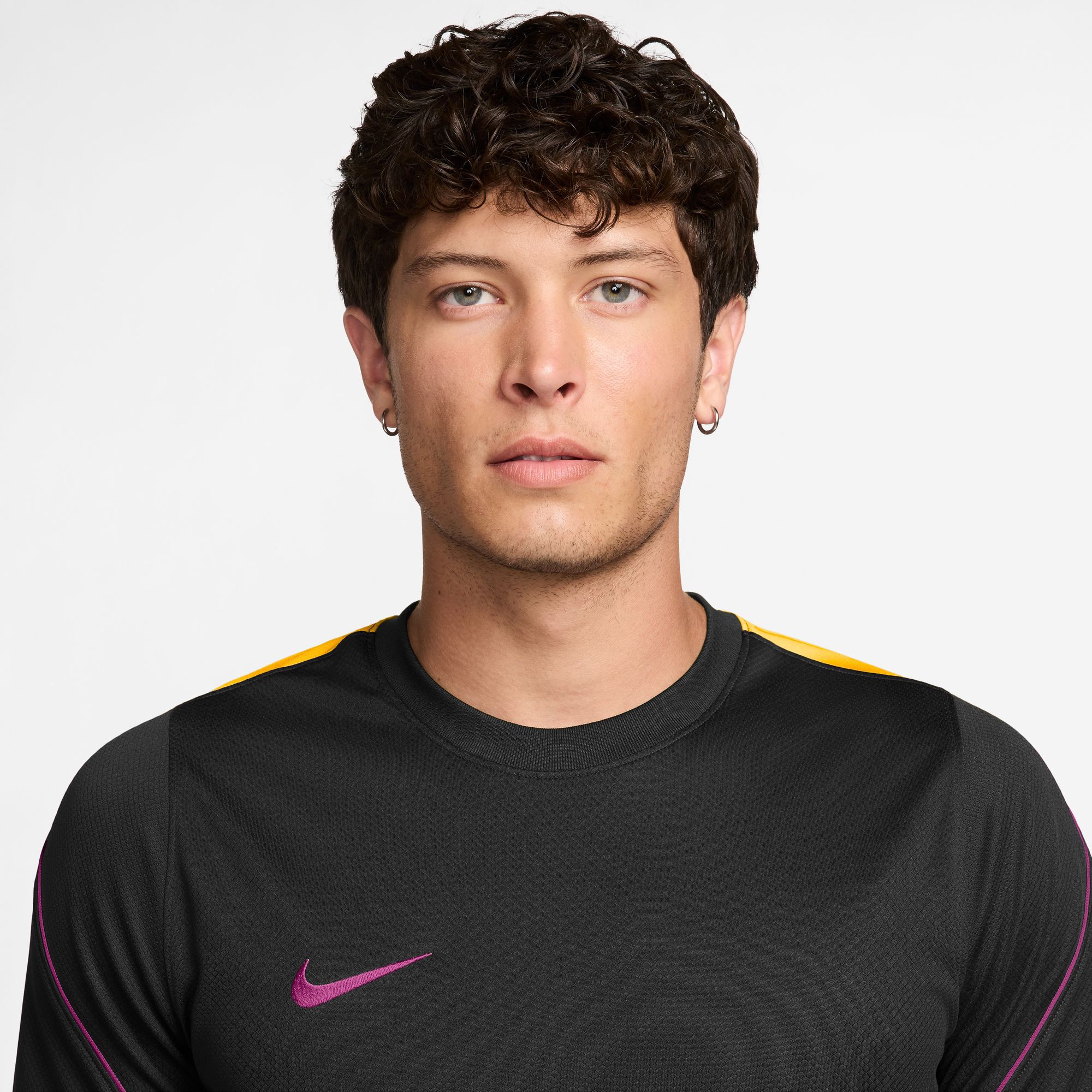 Nike Strike image number 2