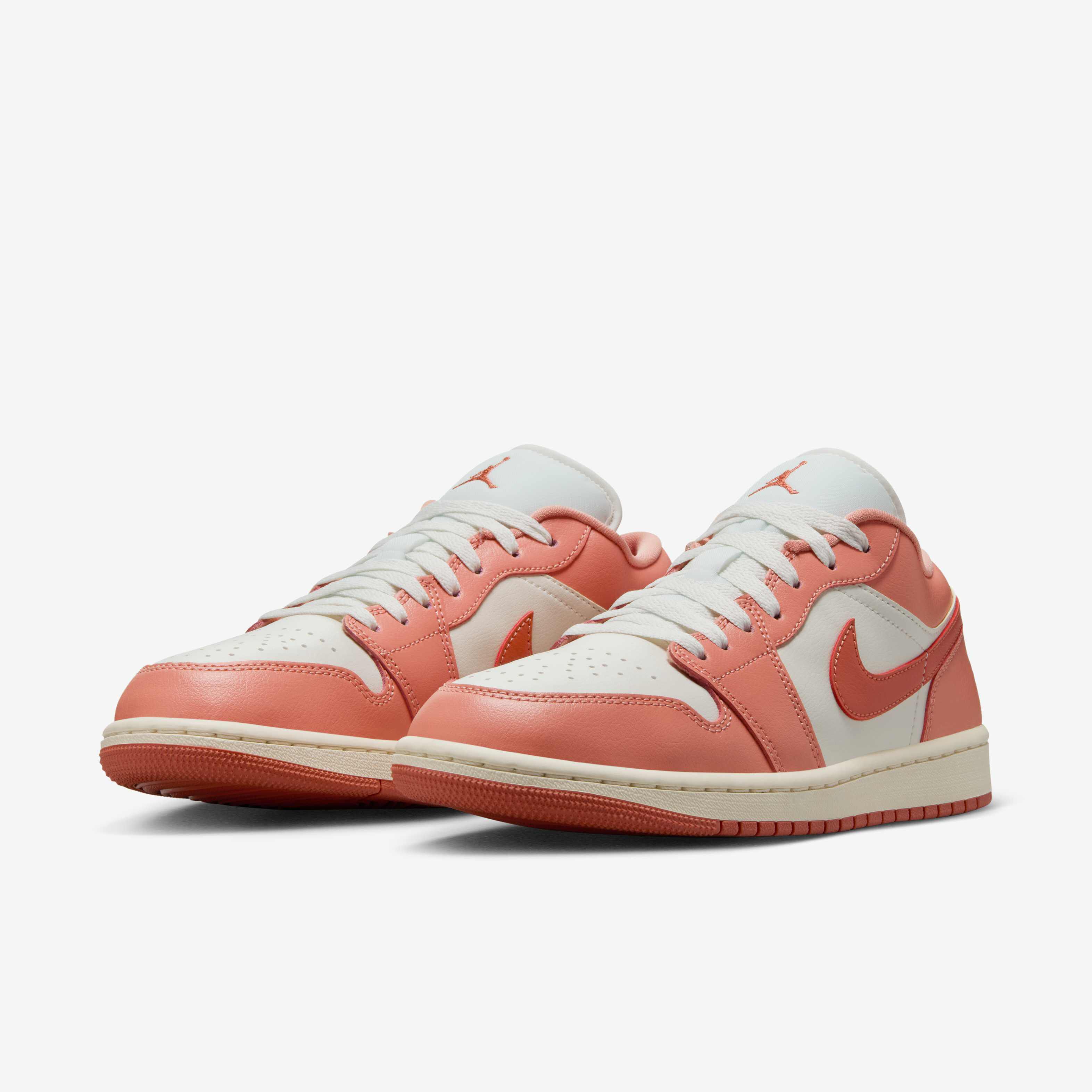 Air Jordan 1 Low image number 4