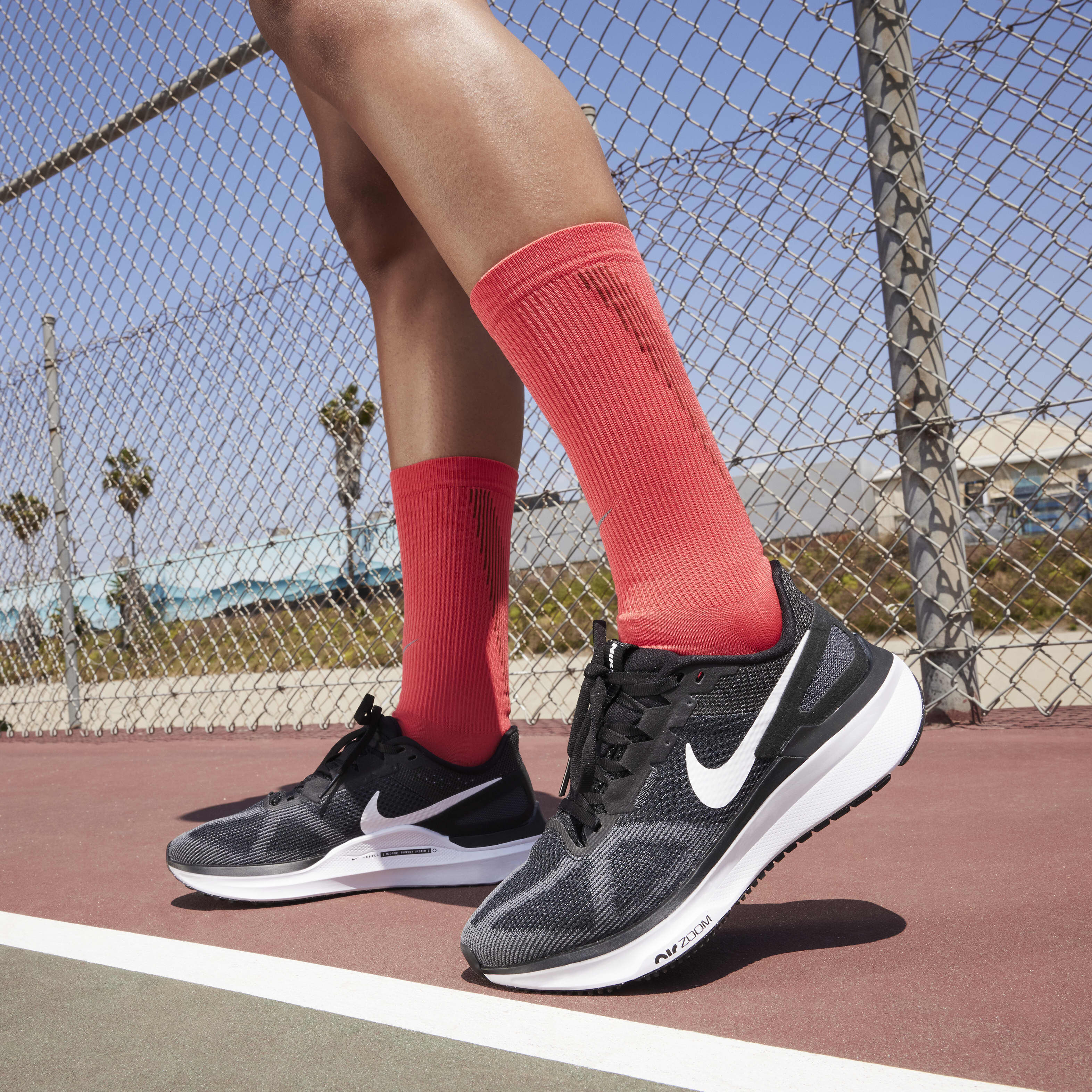 Nike Structure 25 image number 10