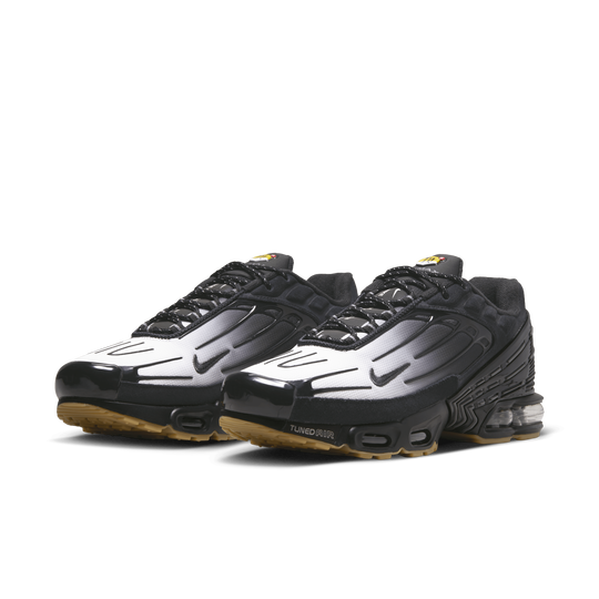 Nike sales tuned 3
