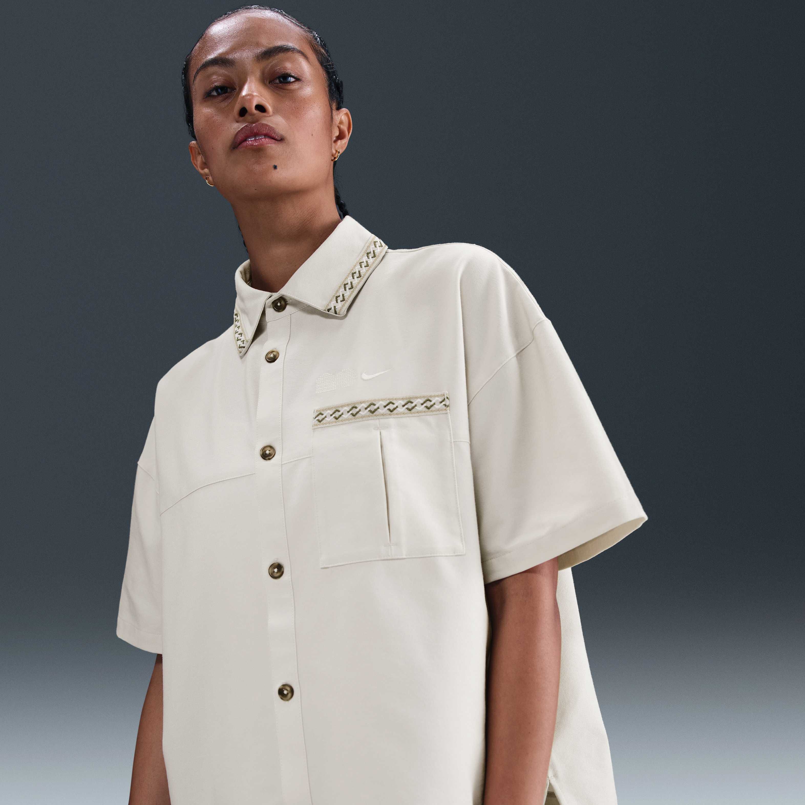 売れ筋商品|||ナイキ シャツ レディース トップス X NAOMI OSAKA - Button-down blouse - light bone/phantom Nike Sportswear X NAOMI OSAKA - Button-down blouse - light