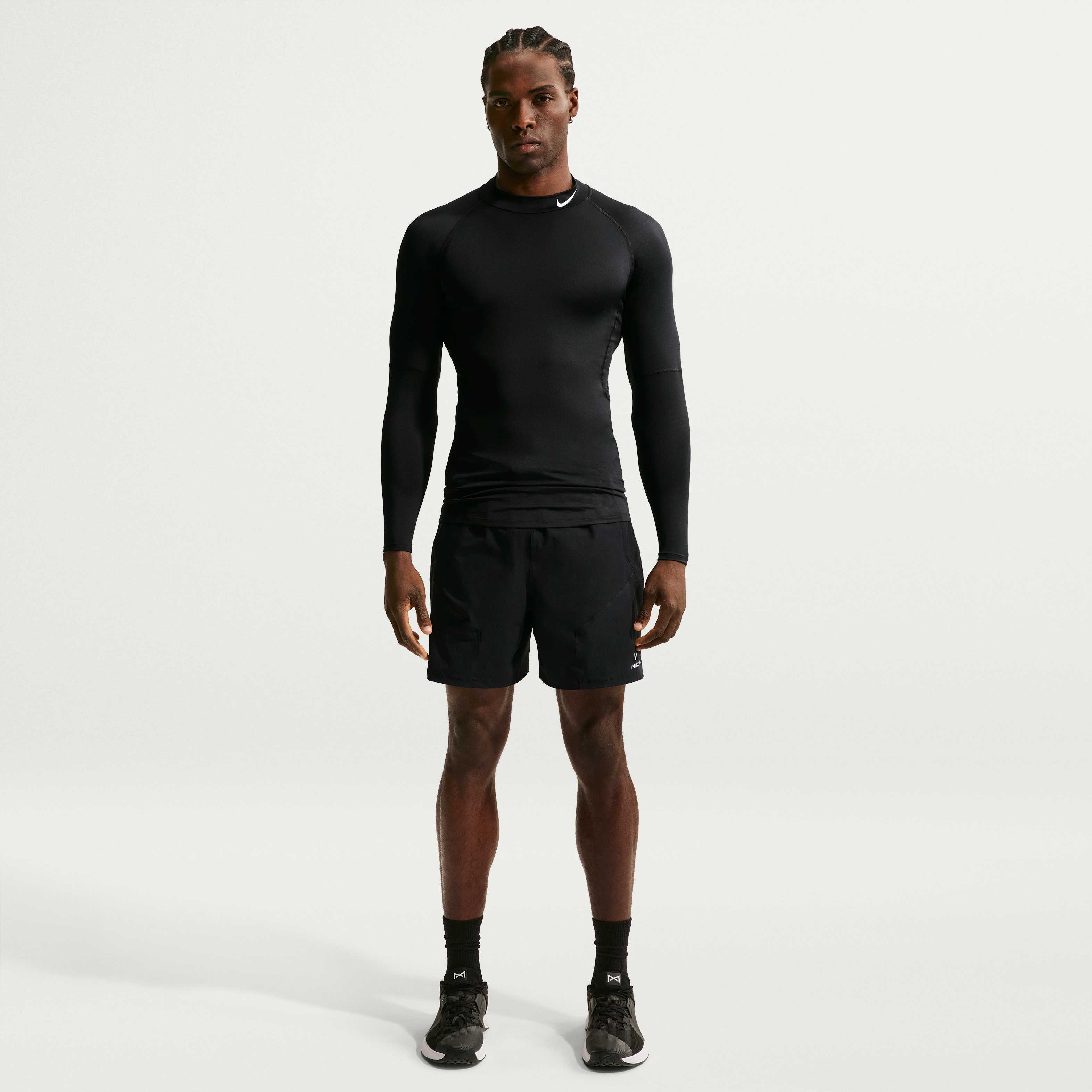 Nike Pro image number 3