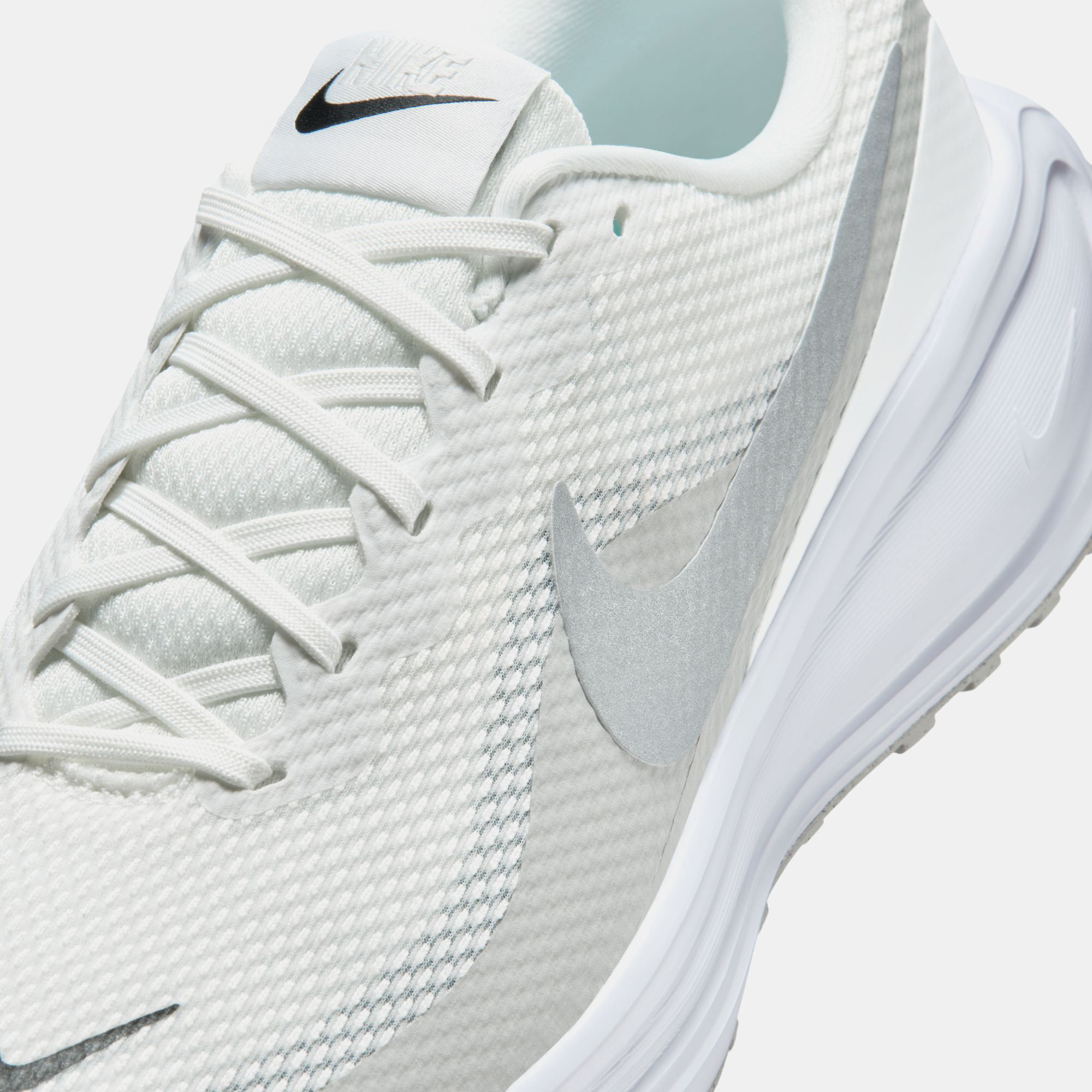 Nike Revolution 8 image number 10
