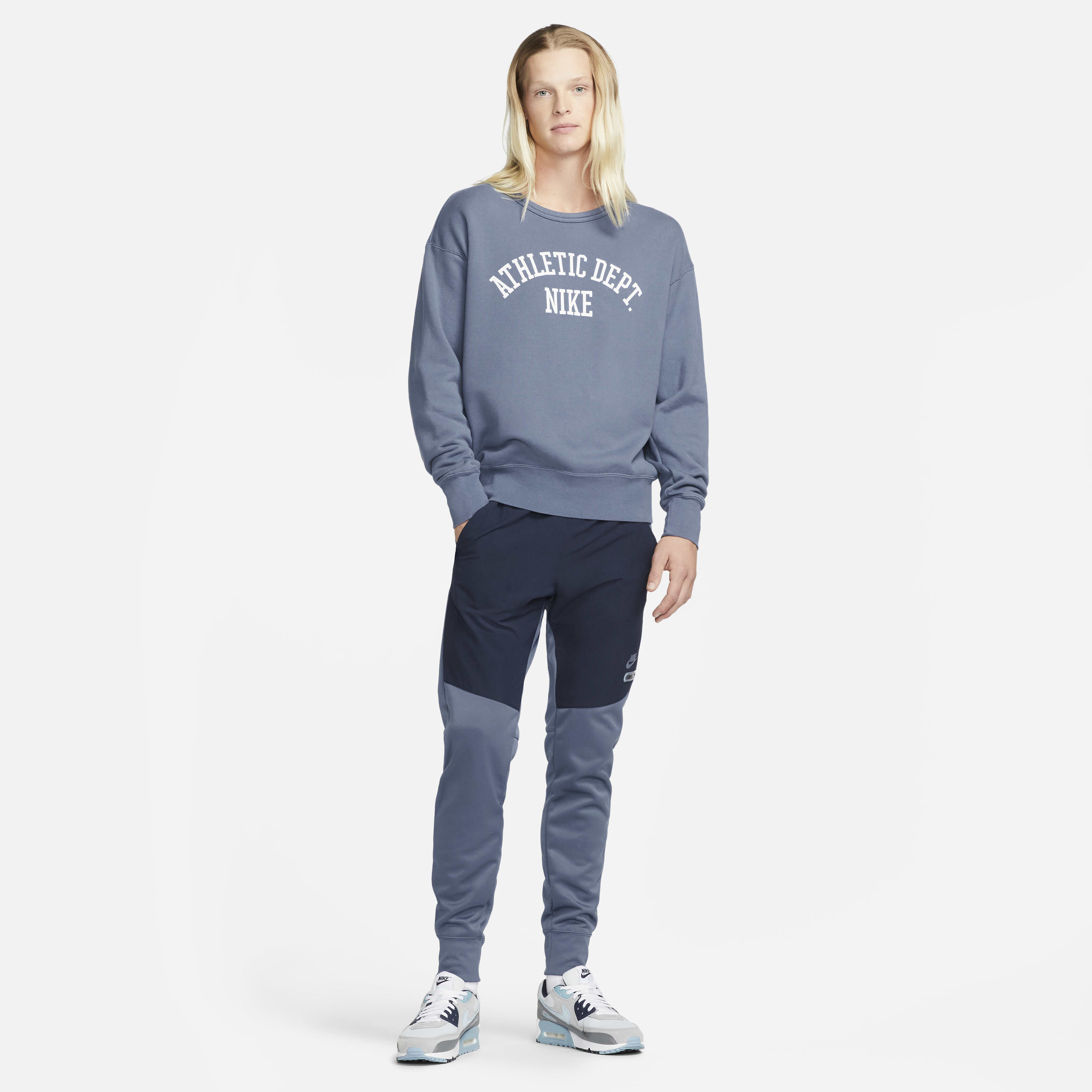 Buy Nike Sportswear Men s Fleece Crew Nike UAE Official