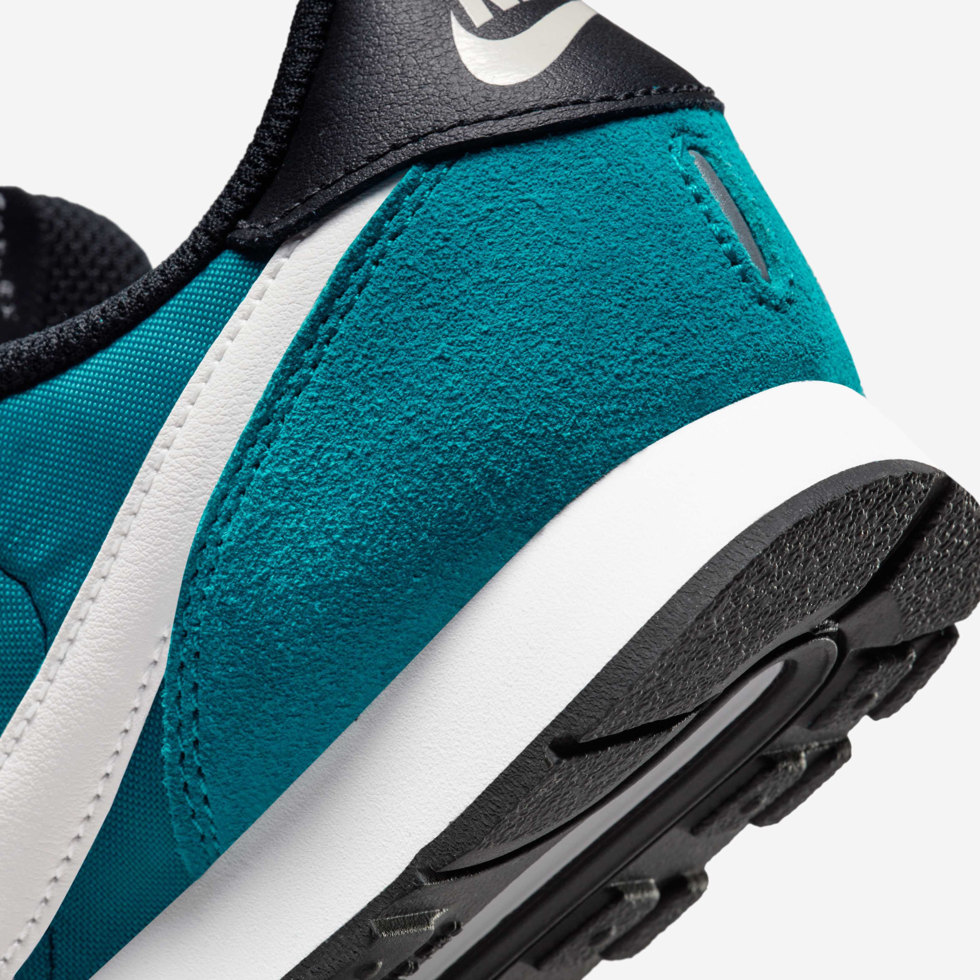 نايكي ام دي فاليانت image number 7