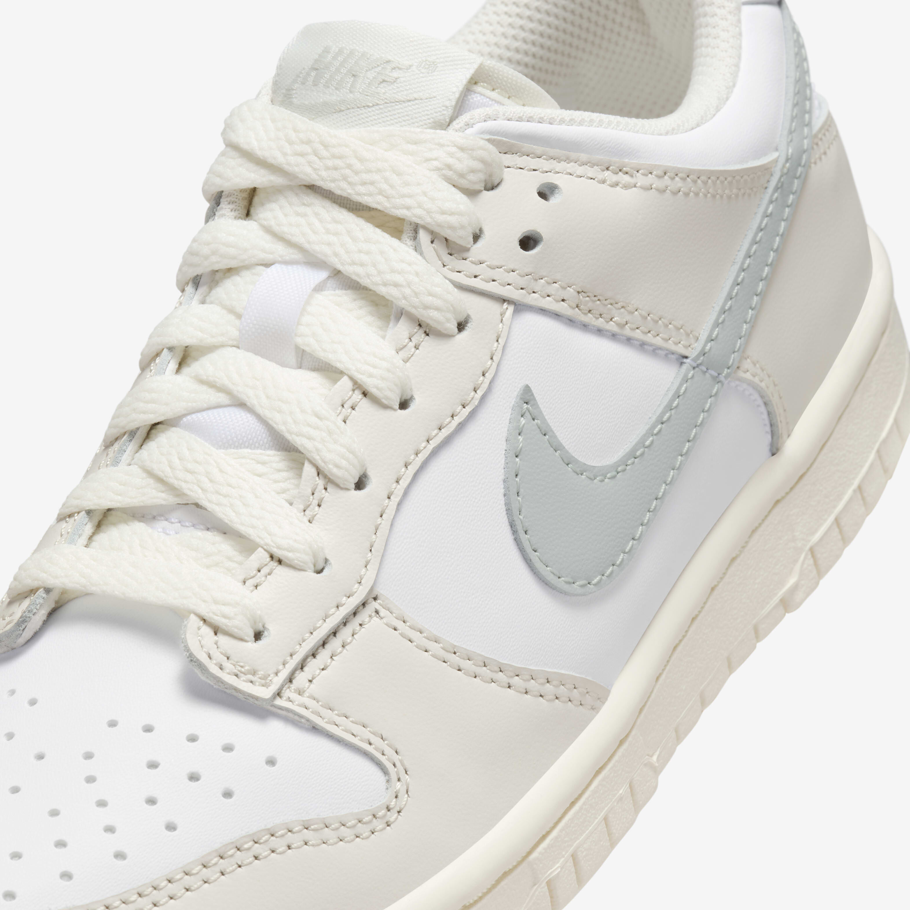 Nike Dunk Low image number 6