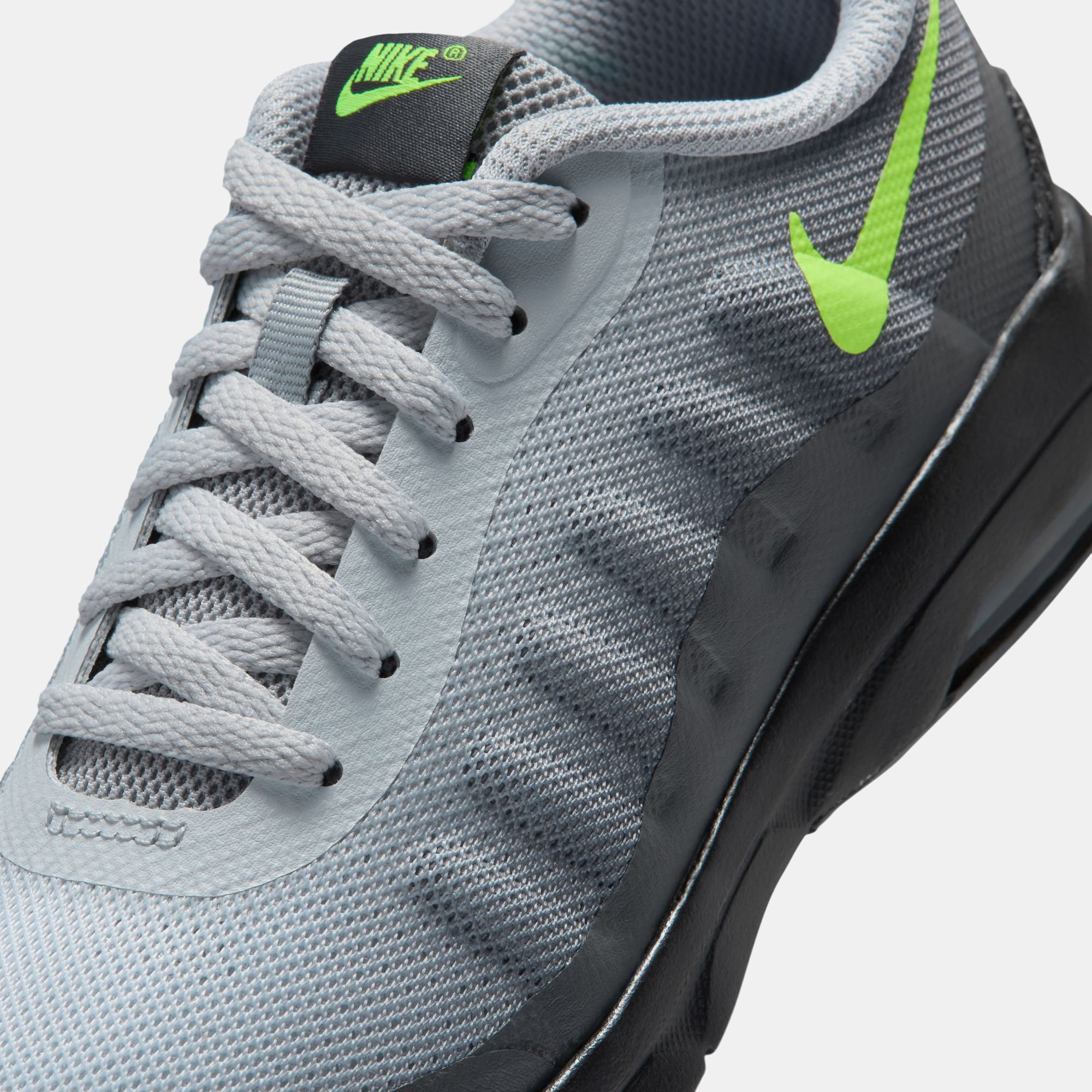 Nike Air Max Invigor image number 8