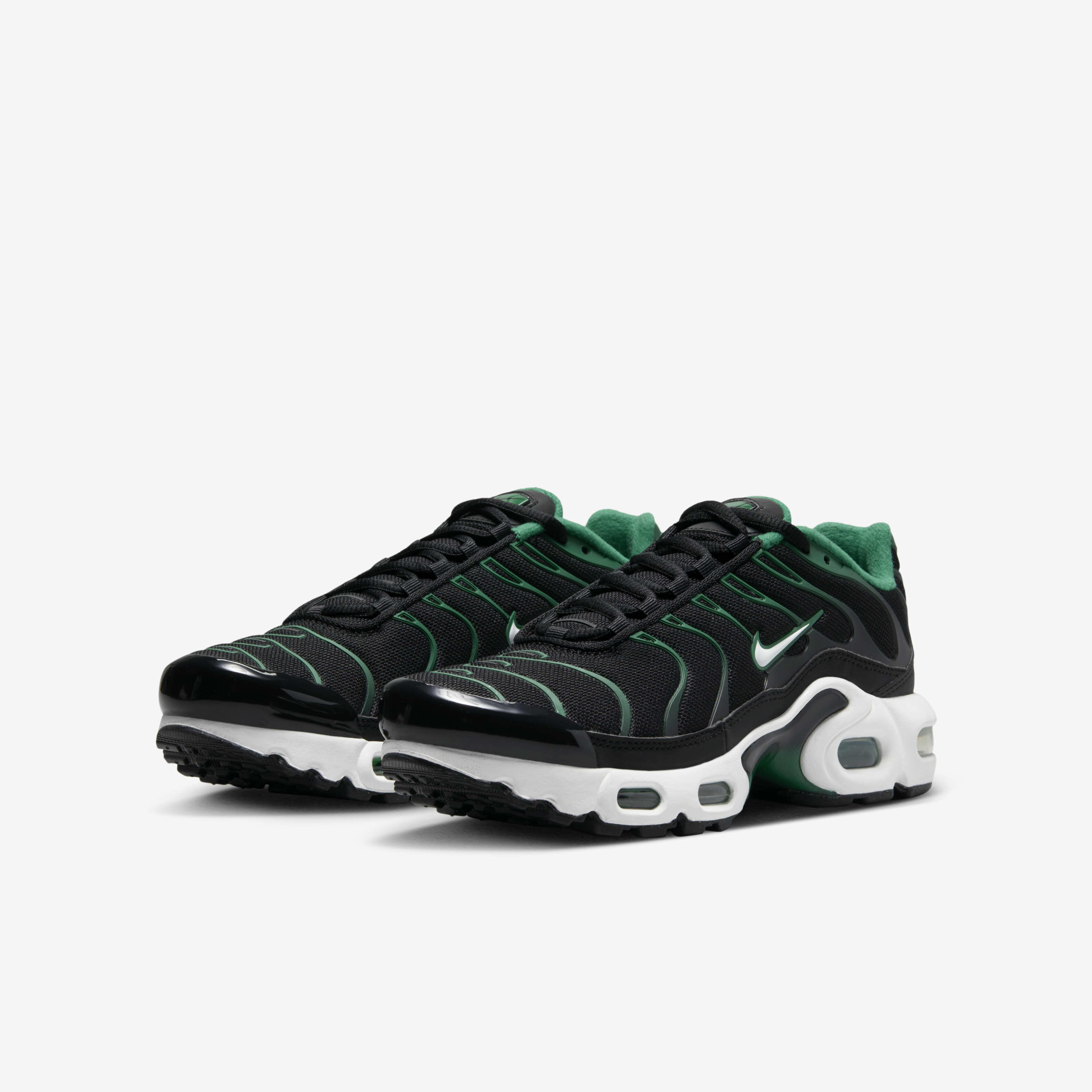 Nike Air Max Plus image number 4